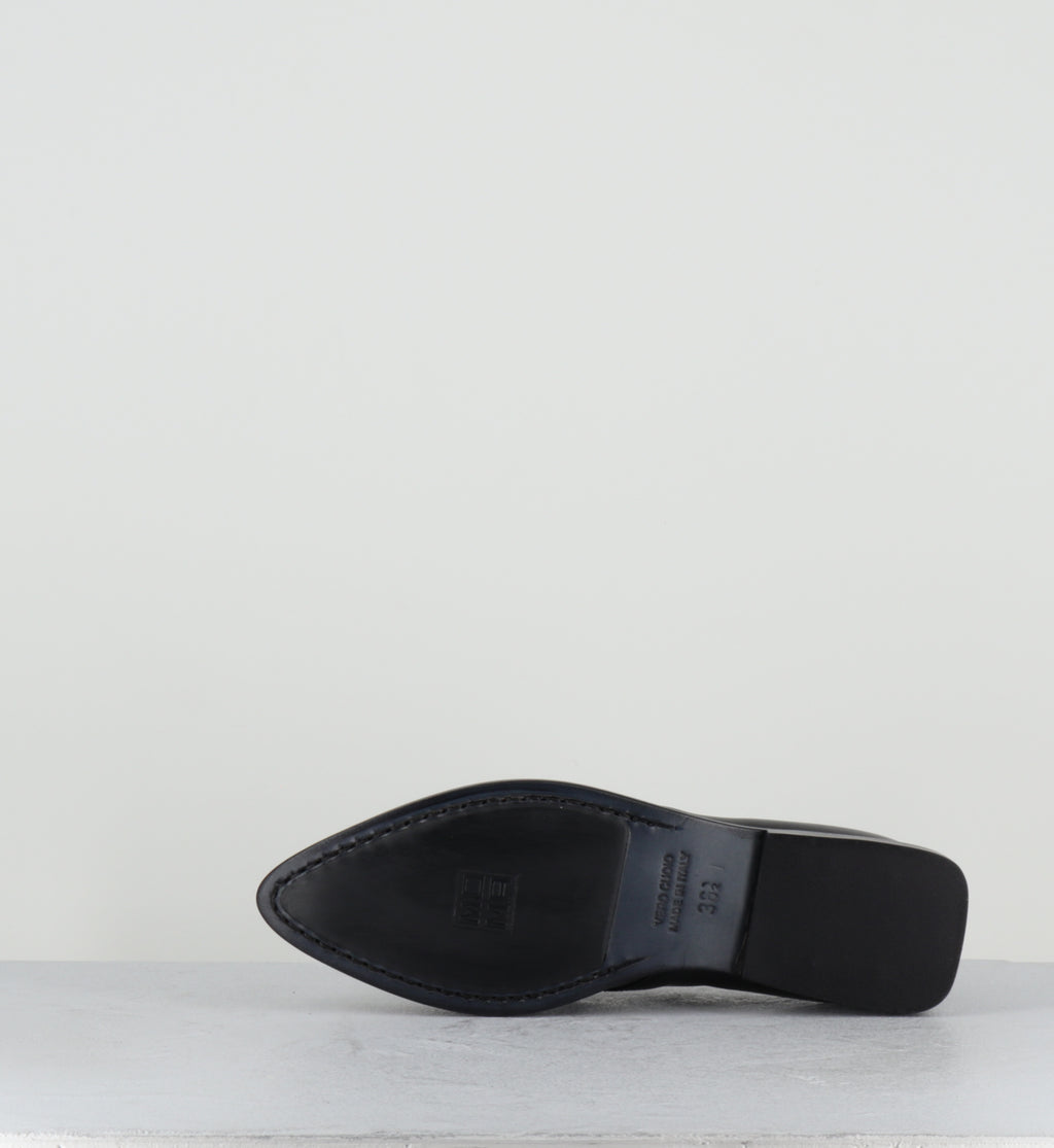 Derby pointu à lacets en cuir noir - 85604A COLORADO NERO