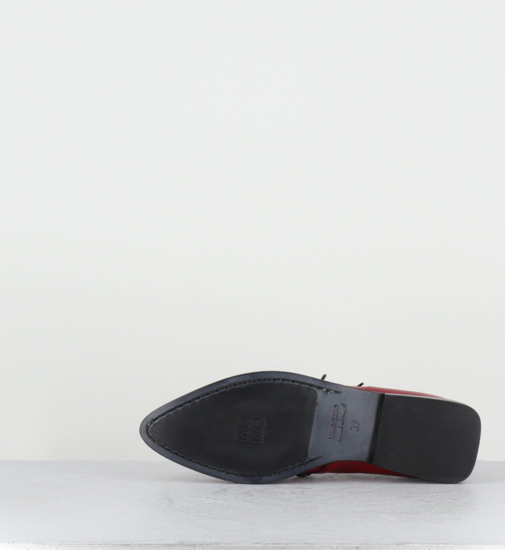 Derby à lacets en cuir rouge bout pointu - 85604A COLORADO ROSSO