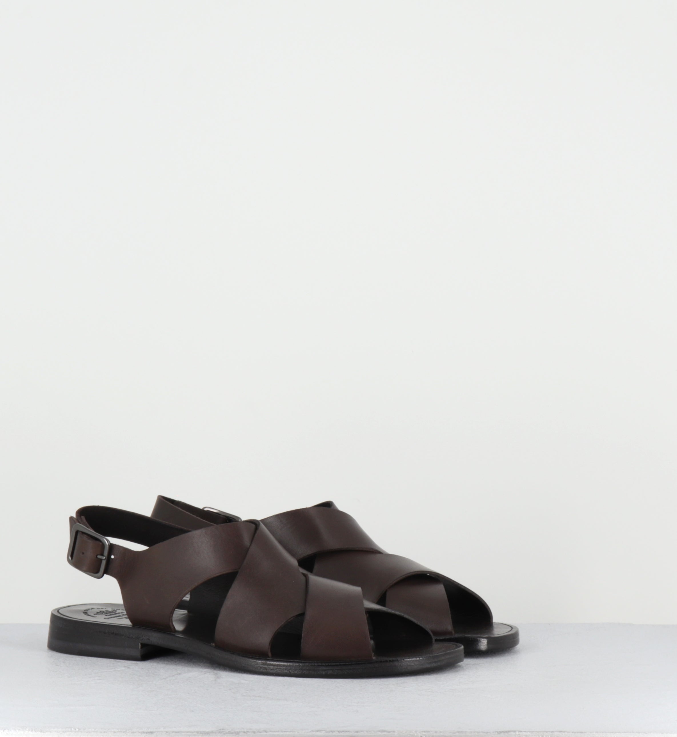 Sandales plates en cuir marron - GANEMA 103 MORO