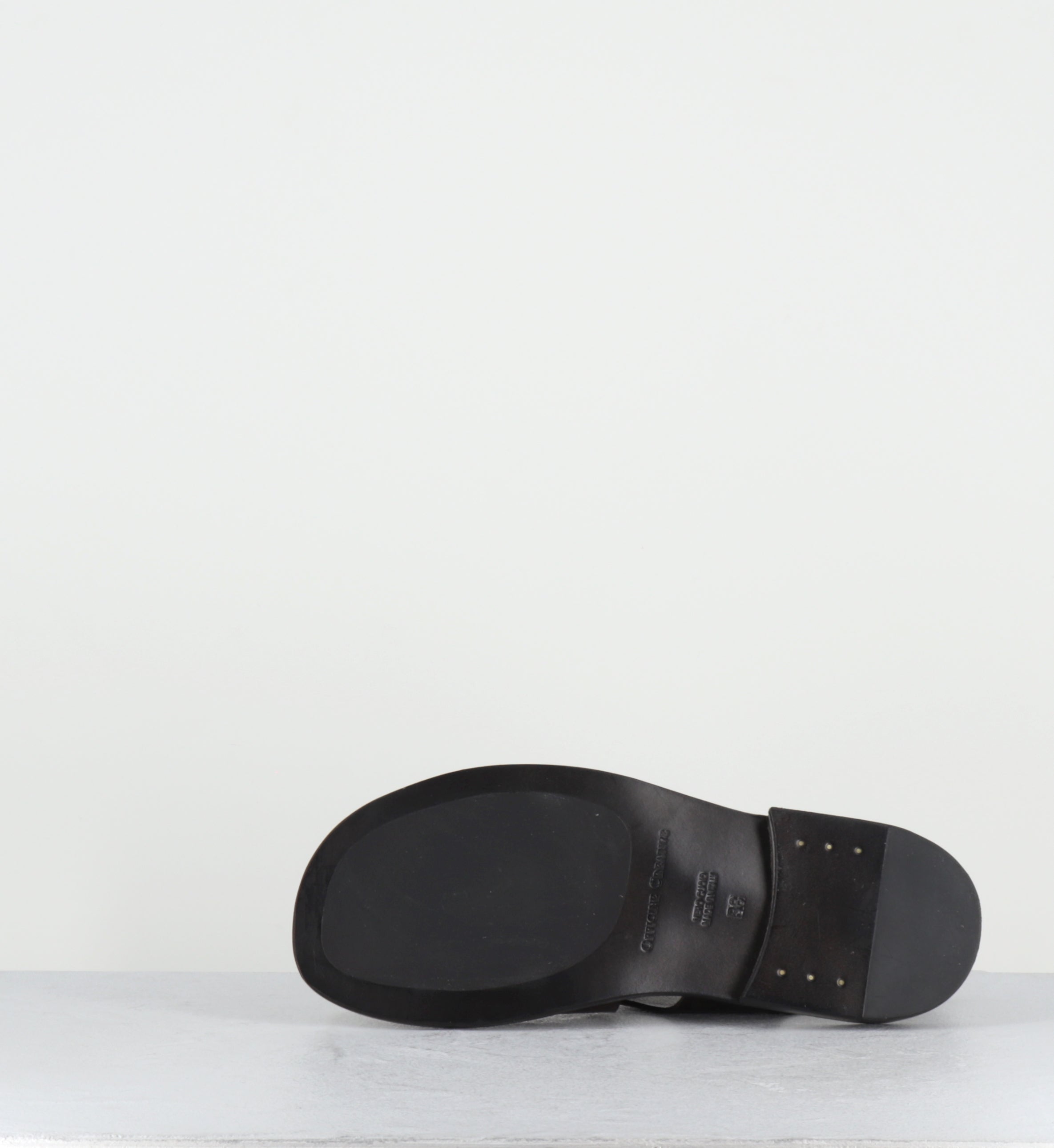 Sandales plates en cuir marron - GANEMA 103 MORO