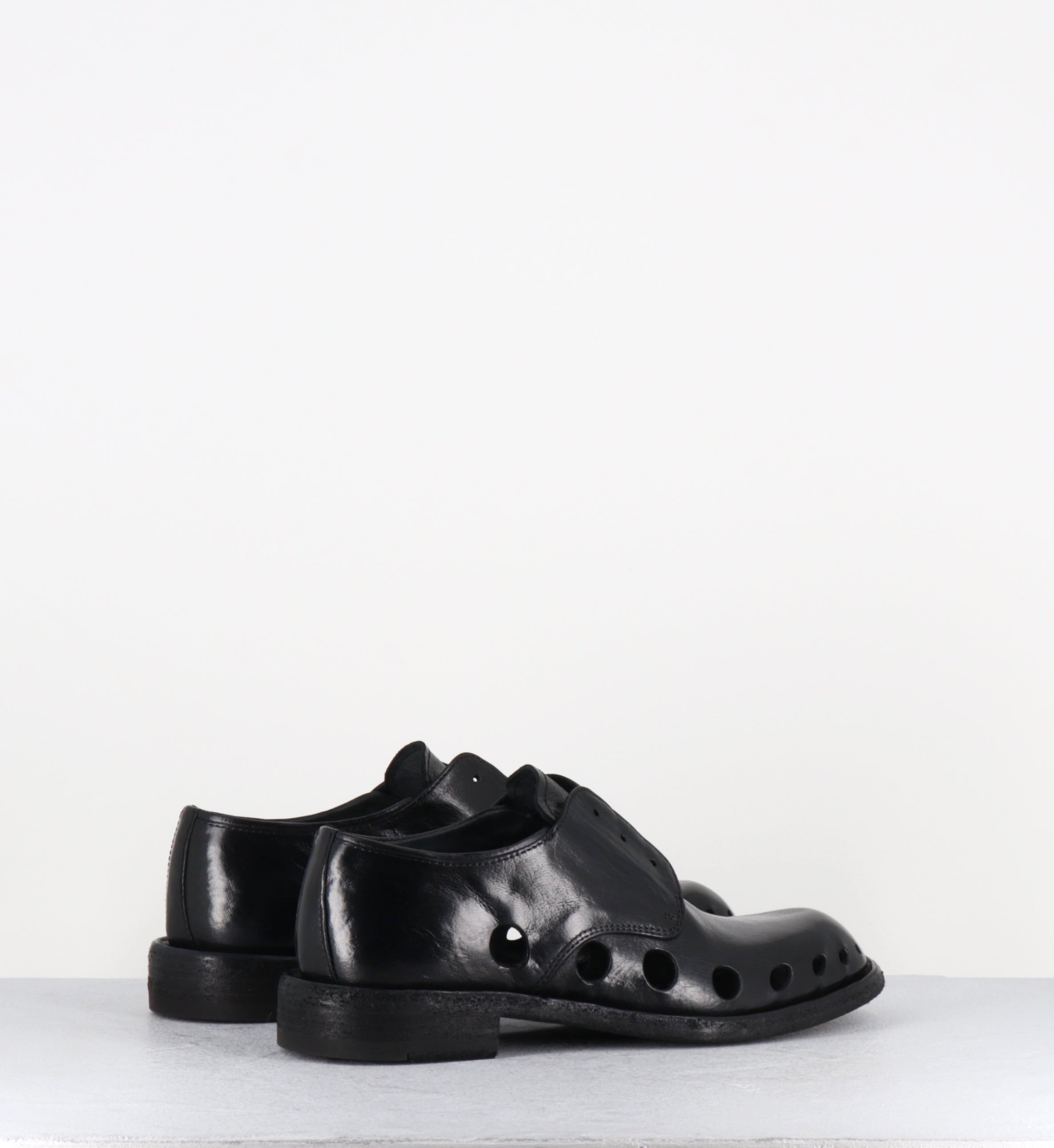 Derby en cuir noir ajouré - RUGGED 104 NERO