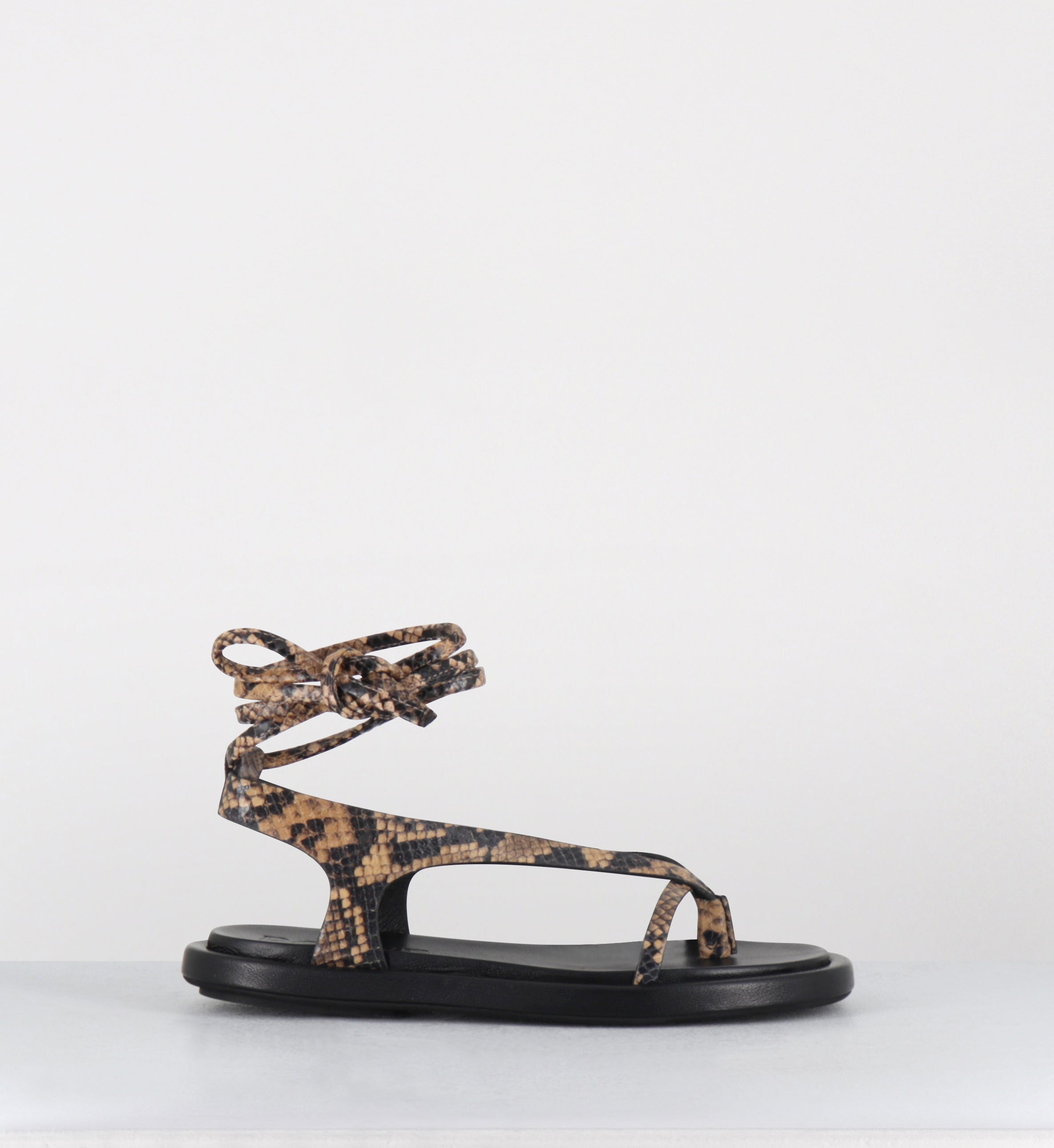Sandales plates en cuir noir - ARE10 DIAMANTE SABBIA