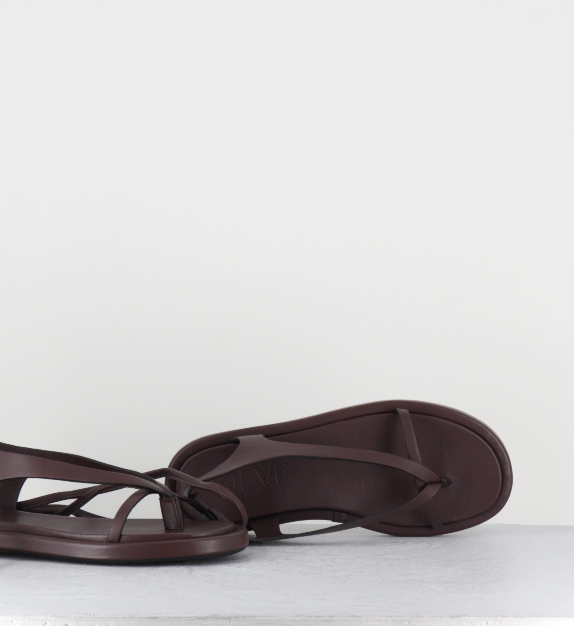 Sandales plates en cuir bordeaux - ARE10 MONTECARLO CAFFE
