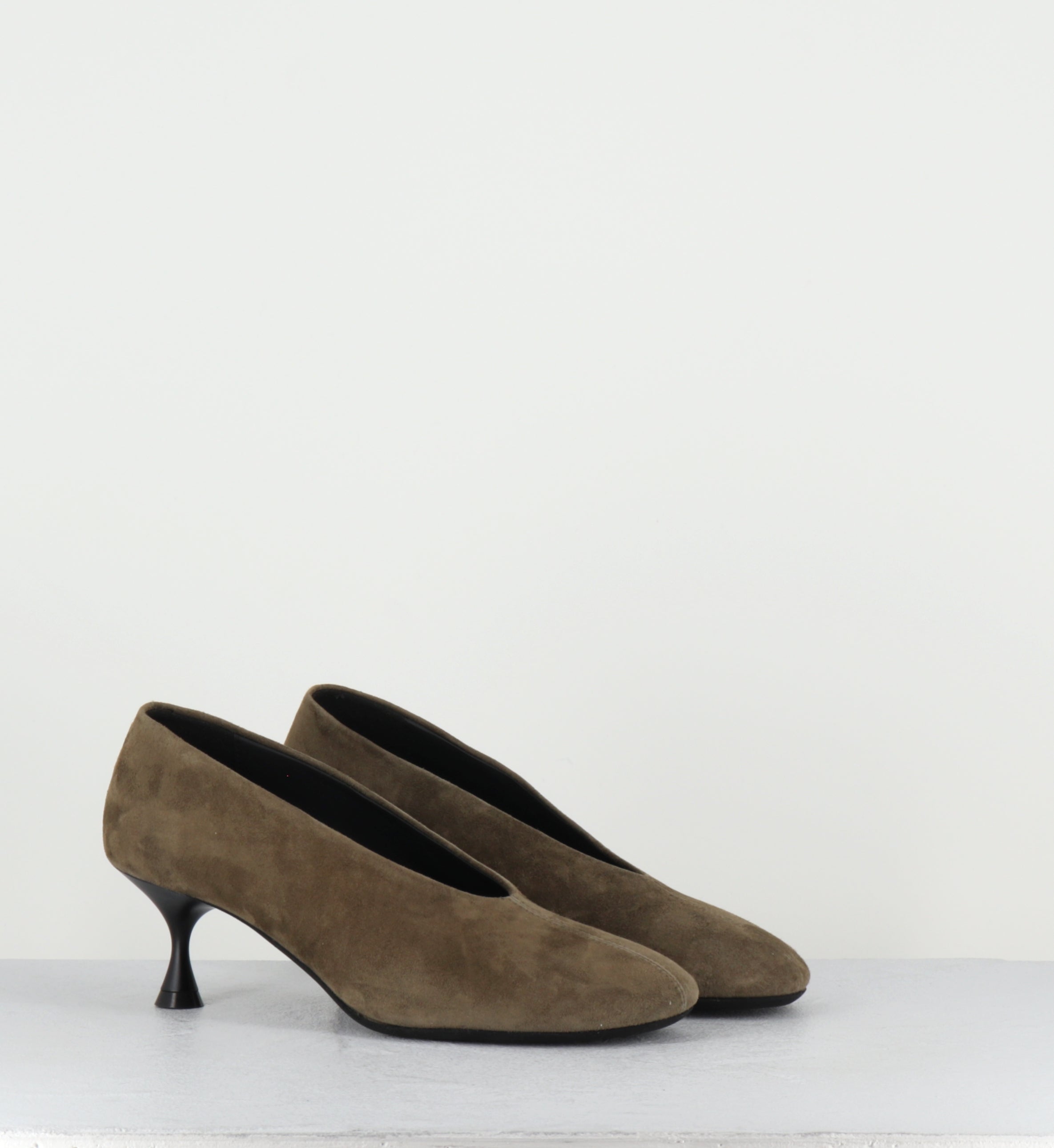 Escarpins à talon en daim kaki - BIL1 CAM AMALFI