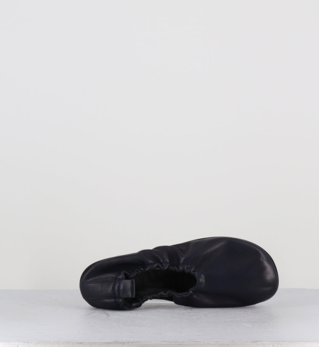 Ballerines à élastique en cuir bleu marine - CJS50 PORTO BLU