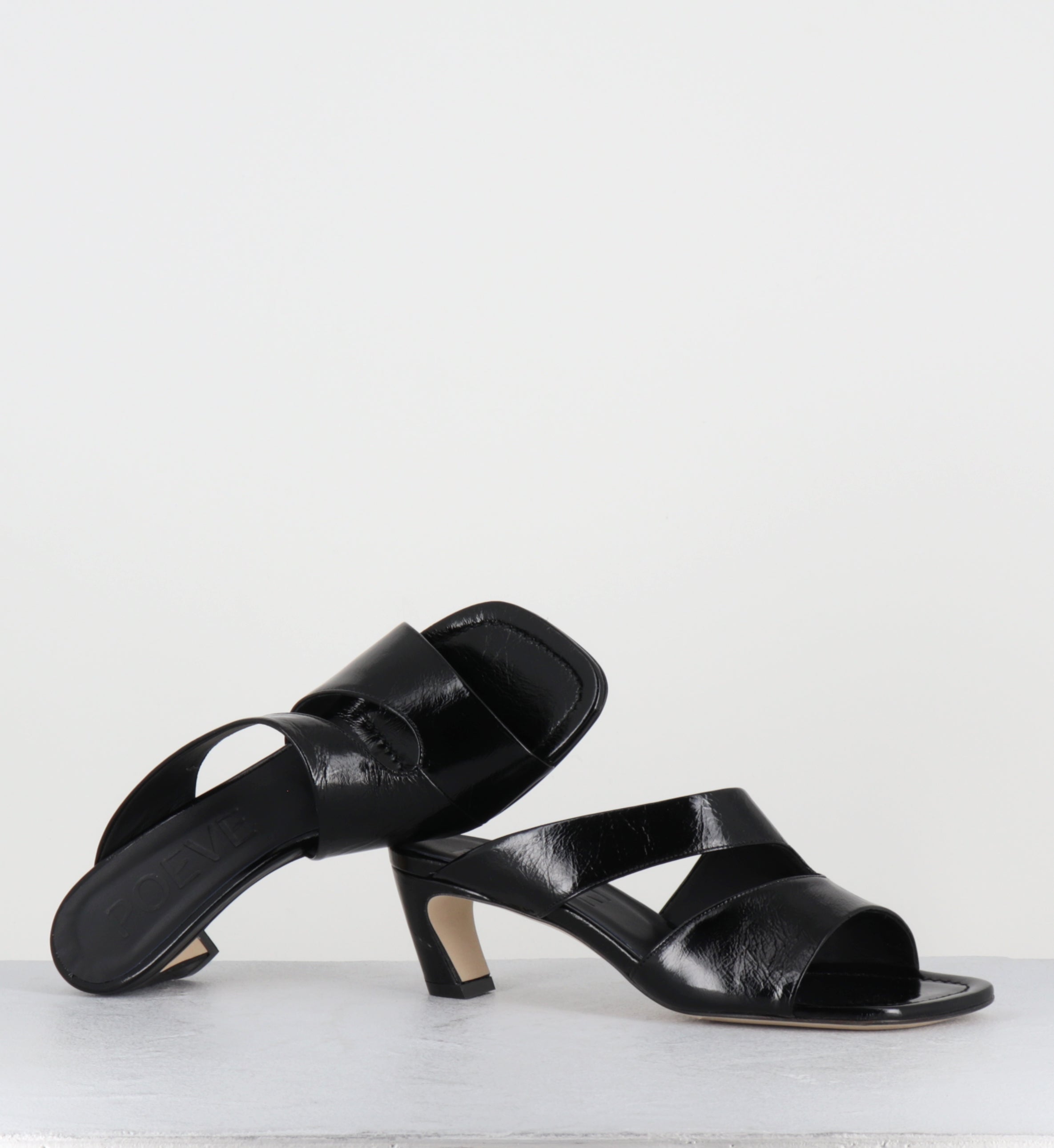 Mules en cuir vernis noir bout carré - DDE26 VENICE NERO