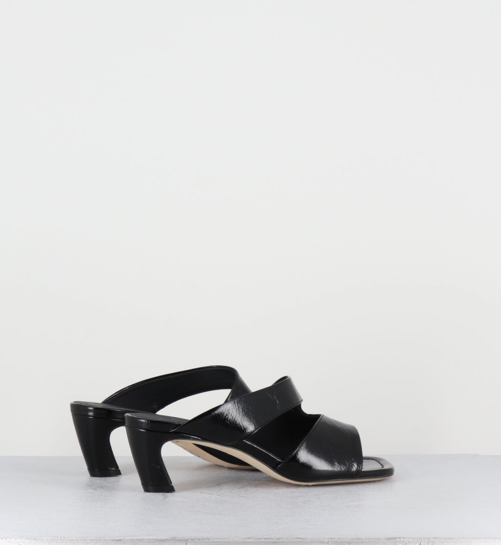 Mules en cuir vernis noir bout carré - DDE26 VENICE NERO