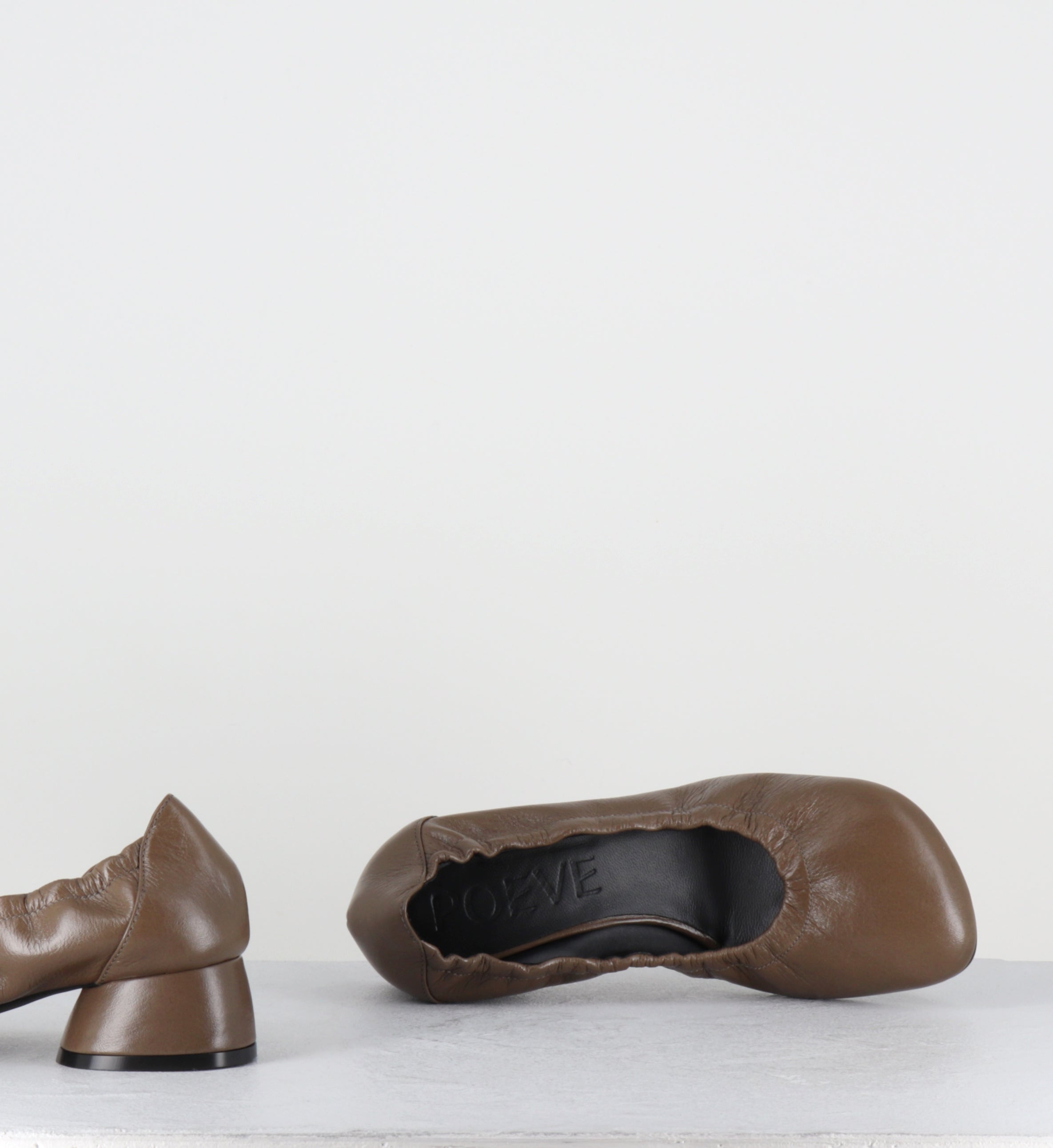 Escarpins petit talon cuir khaki - LH10M VENICE POIVRE