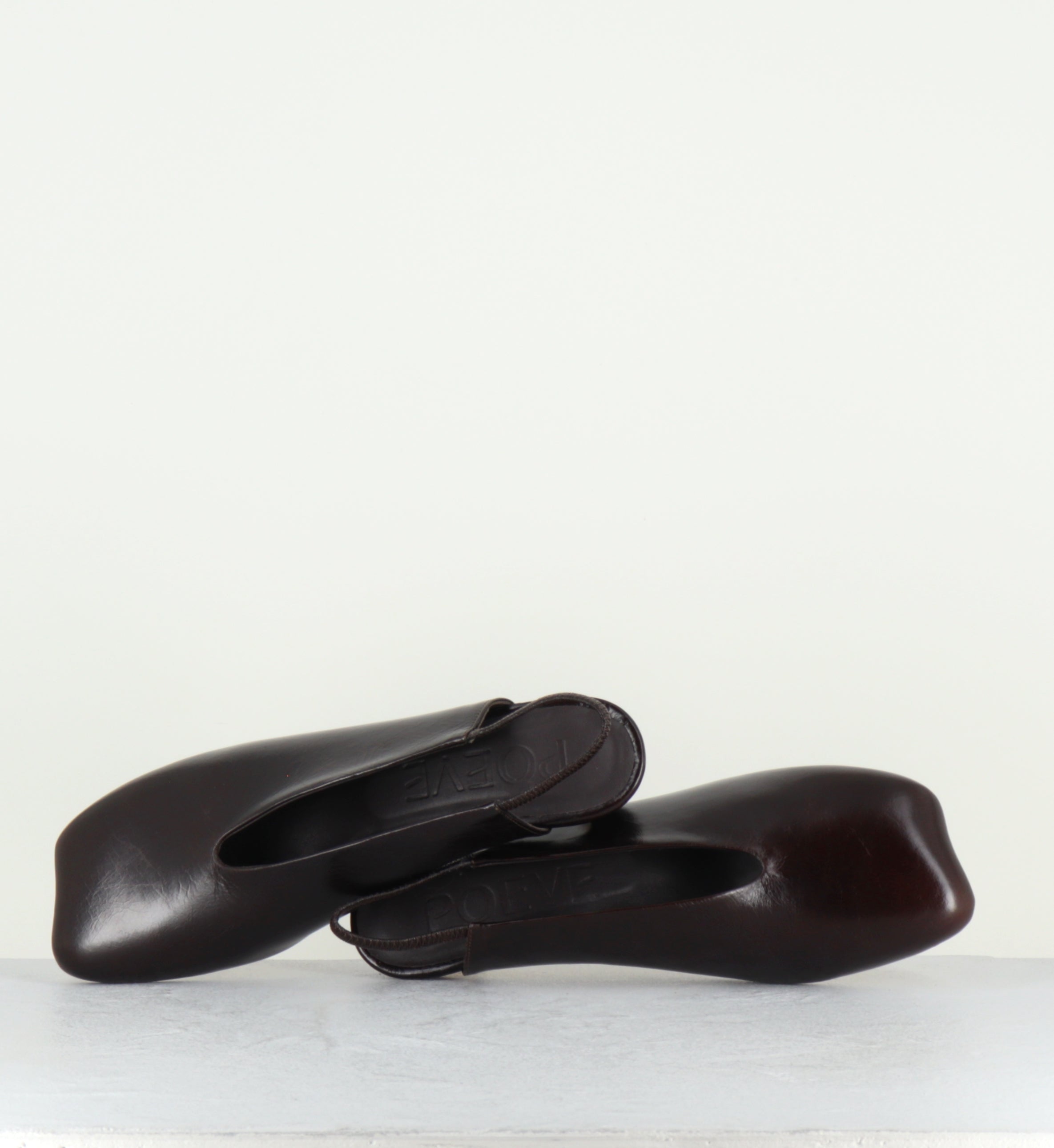 Slingback en cuir marron bout anatomique petit talon - TEL44 NAPPA MOGANO