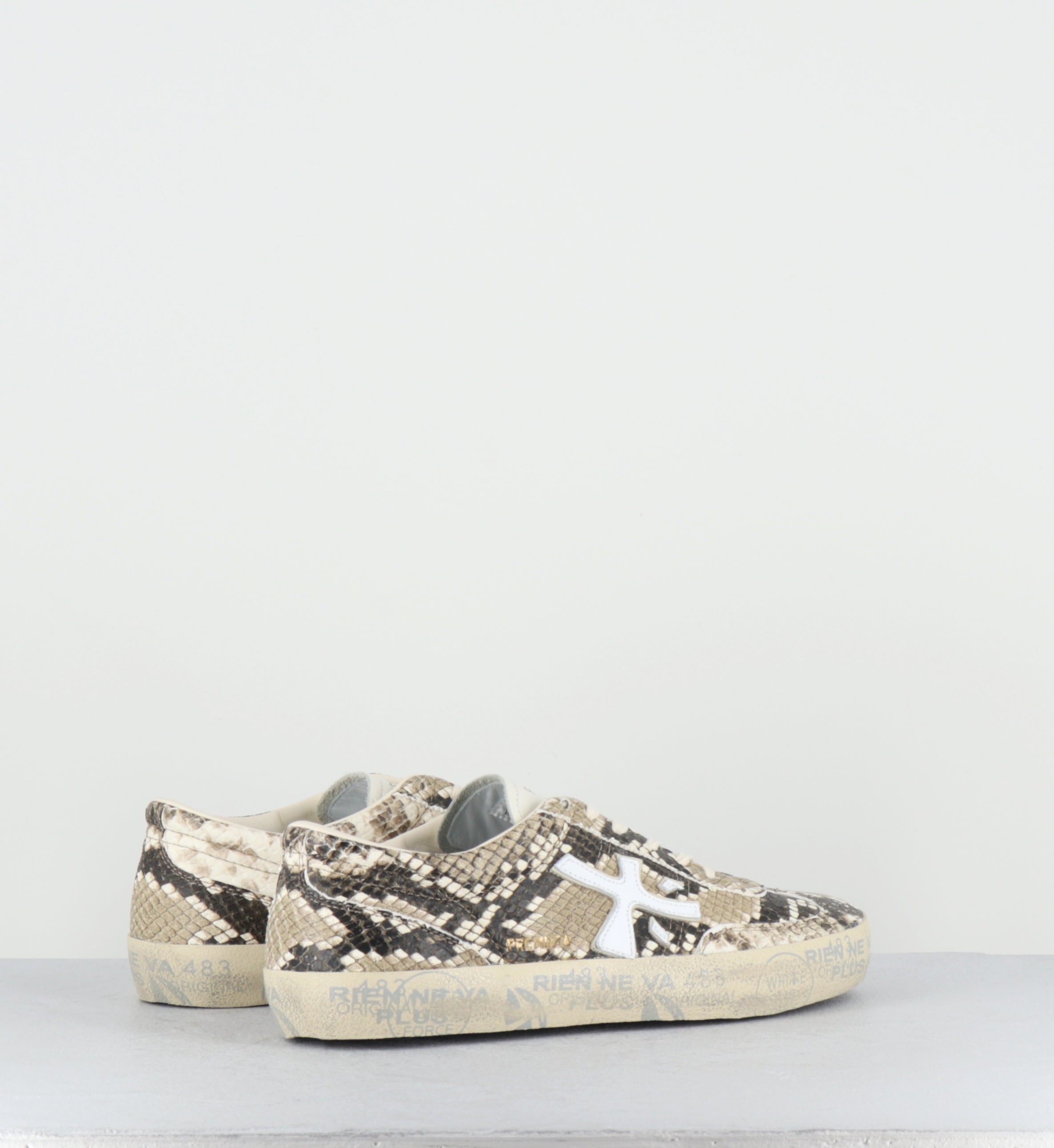 Sneakers en cuir serpent beige - DAVIDD 8099