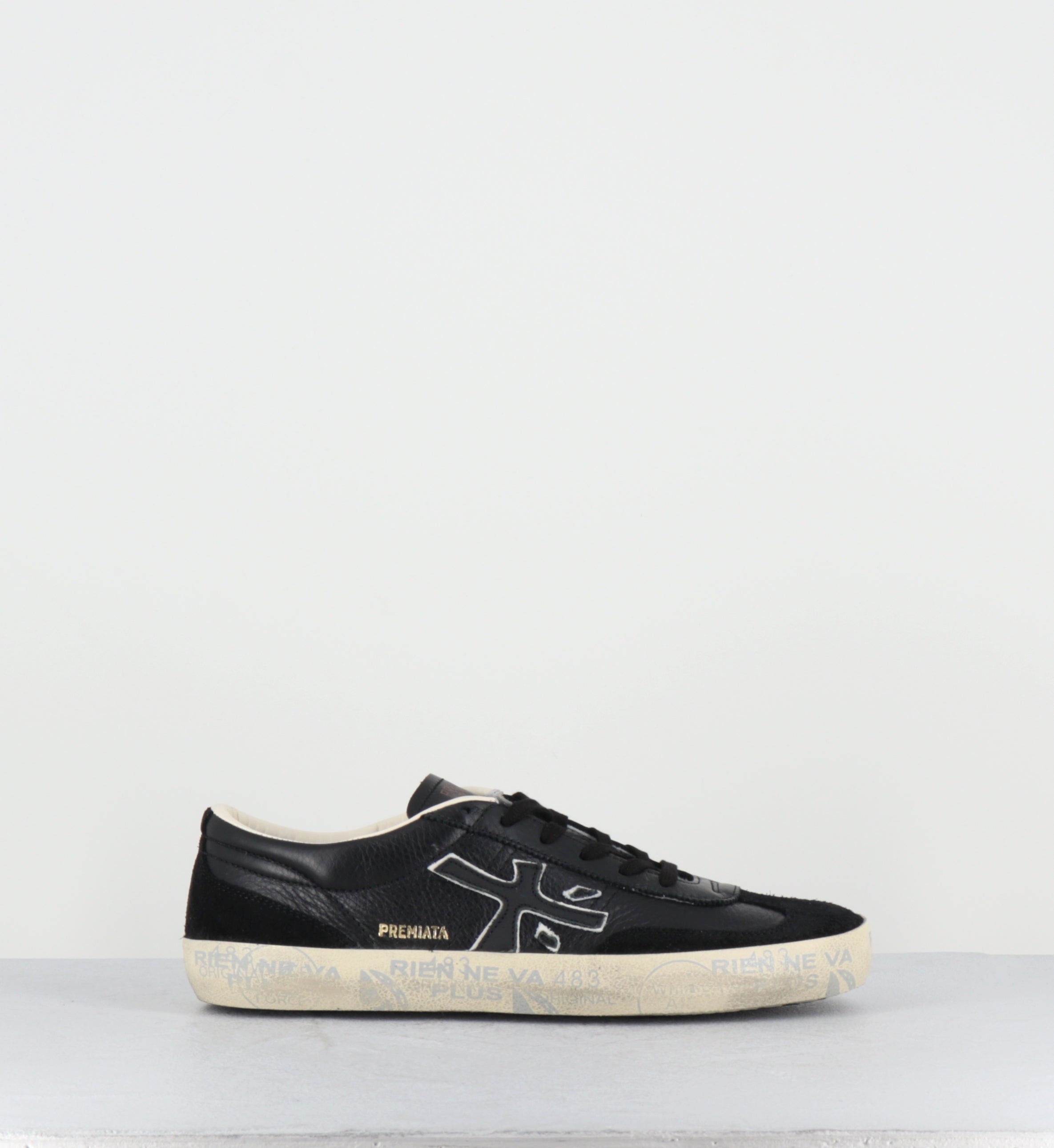Sneakers en cuir noir - DAVIDD 8285