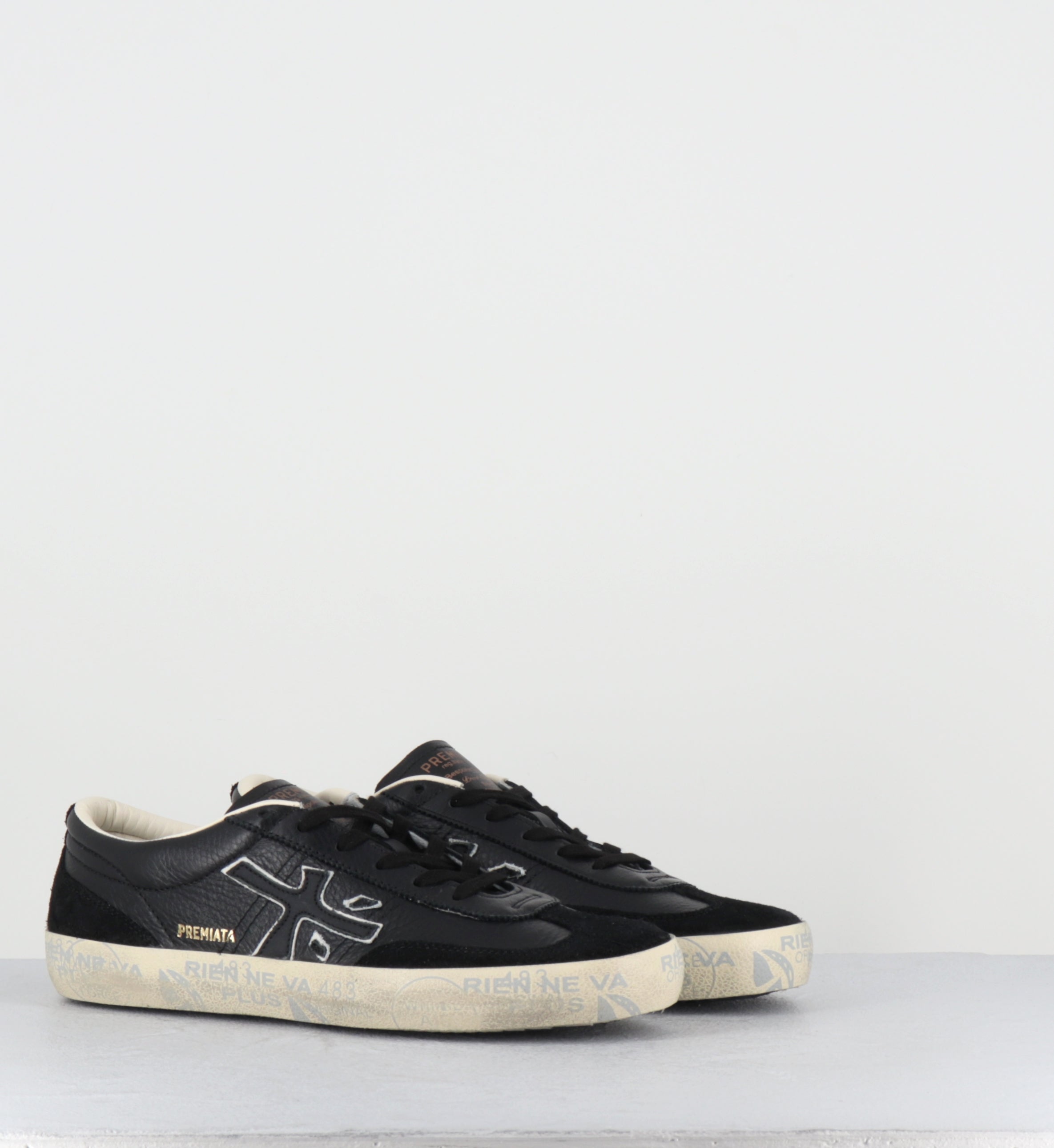 Sneakers en cuir noir - DAVIDD 8285