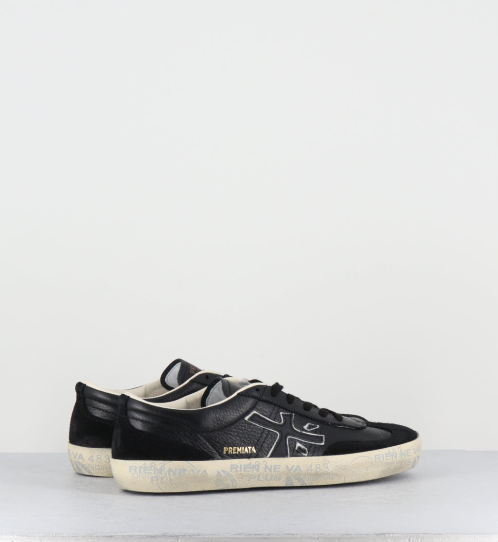 Sneakers en cuir noir - DAVIDD 8285