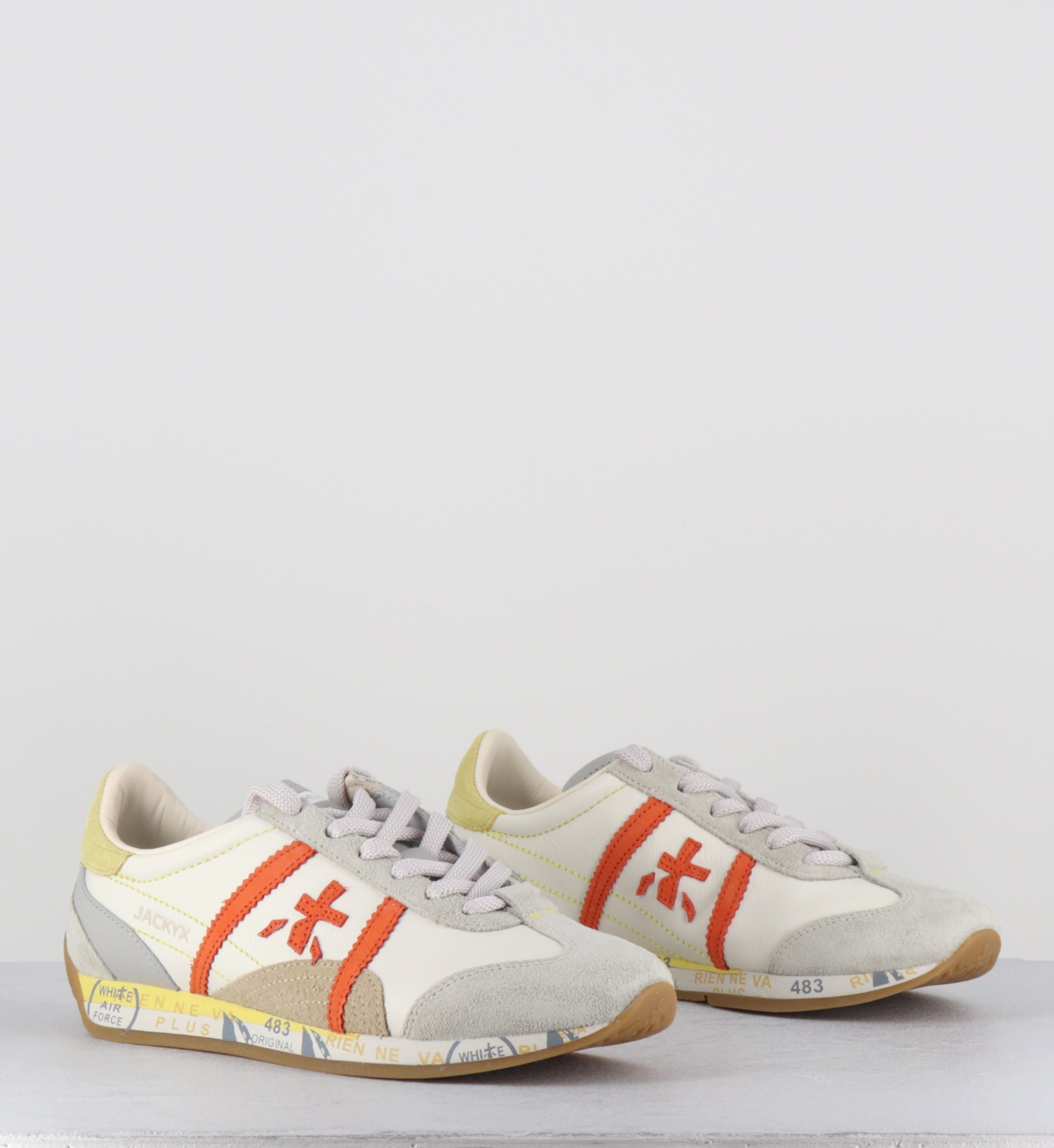 Sneakers en cuir blanc et orange - JACKYX25D 8227
