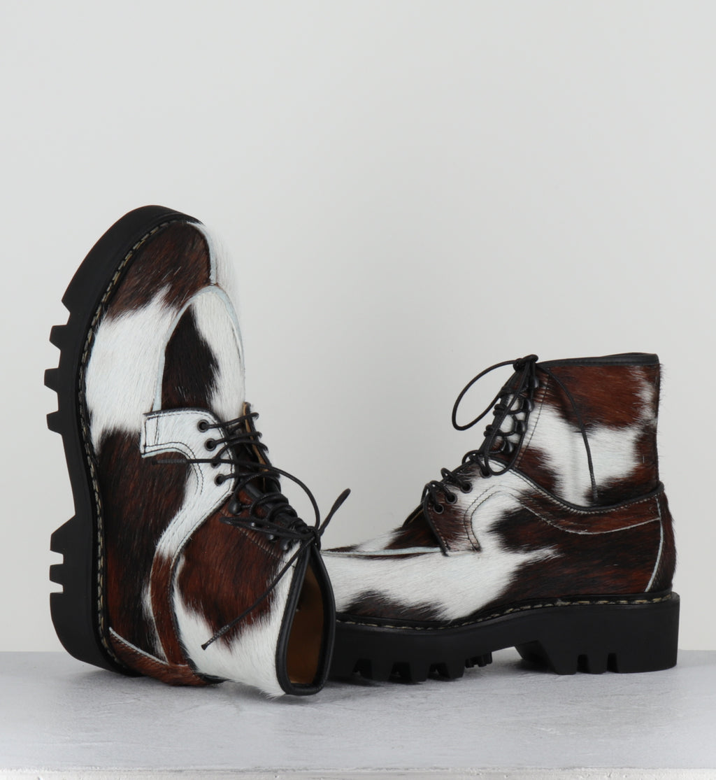 Bottines à lacets poulain vache - DELEMONT BOOTS MUCCA