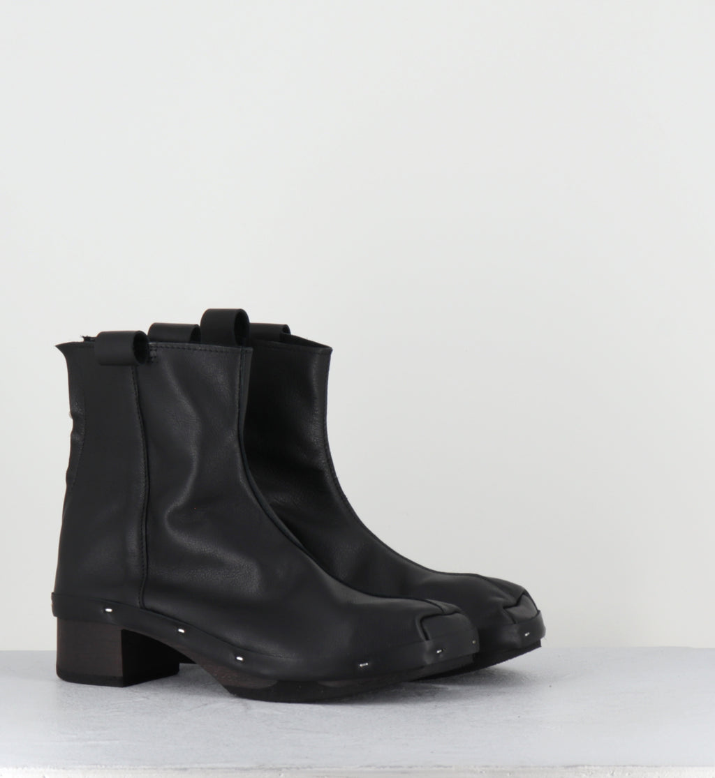 Bottines sabot en cuir noir - ROSIE DARK BLACK