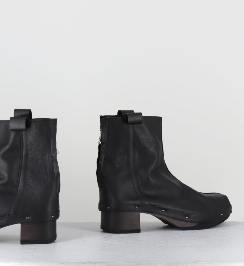 Bottines sabot en cuir noir - ROSIE DARK BLACK