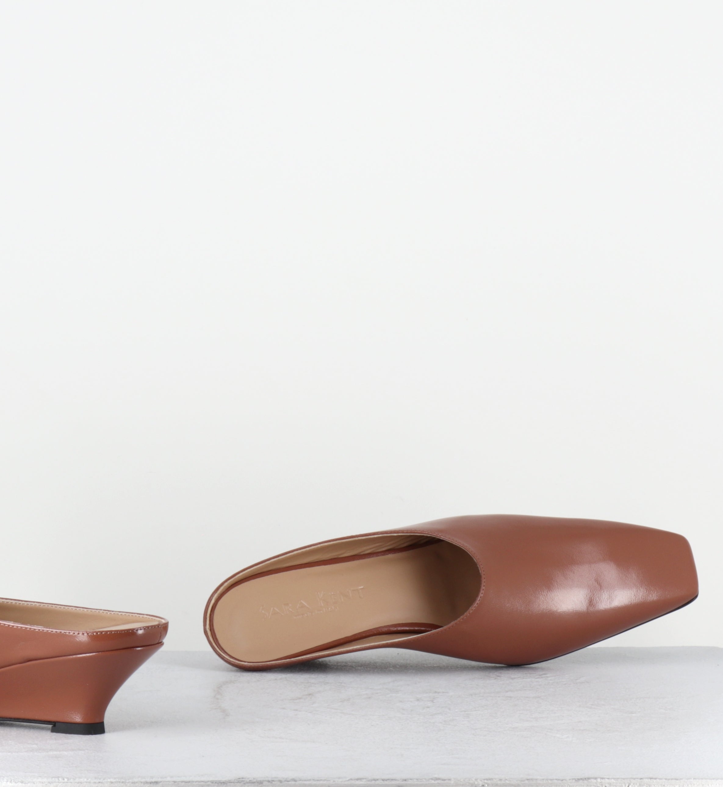 Mules compensées en cuir marron - S26316 HARRODS MIRISTICA