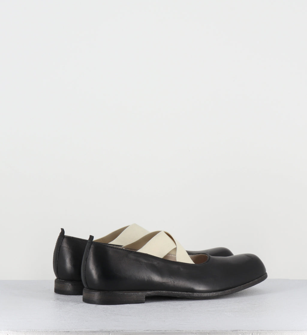 Ballerines en cuir noir à élastiques blancs - 9838 FOULARD BEIGE NERO