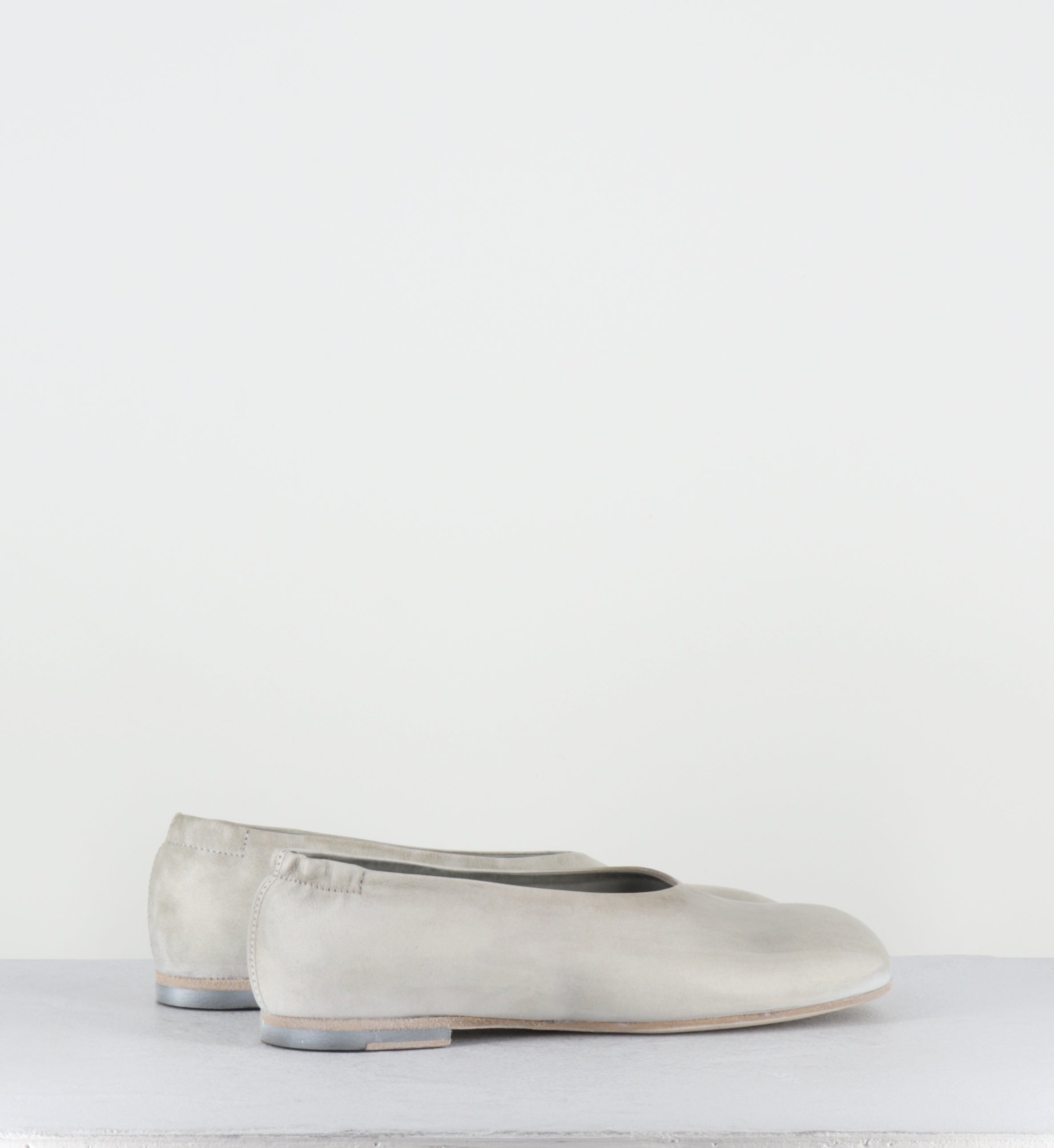 Ballerines minimalistes cuir blanc dip-dyed  - 9842 DIVE MARMITTA DIRTY WHITE