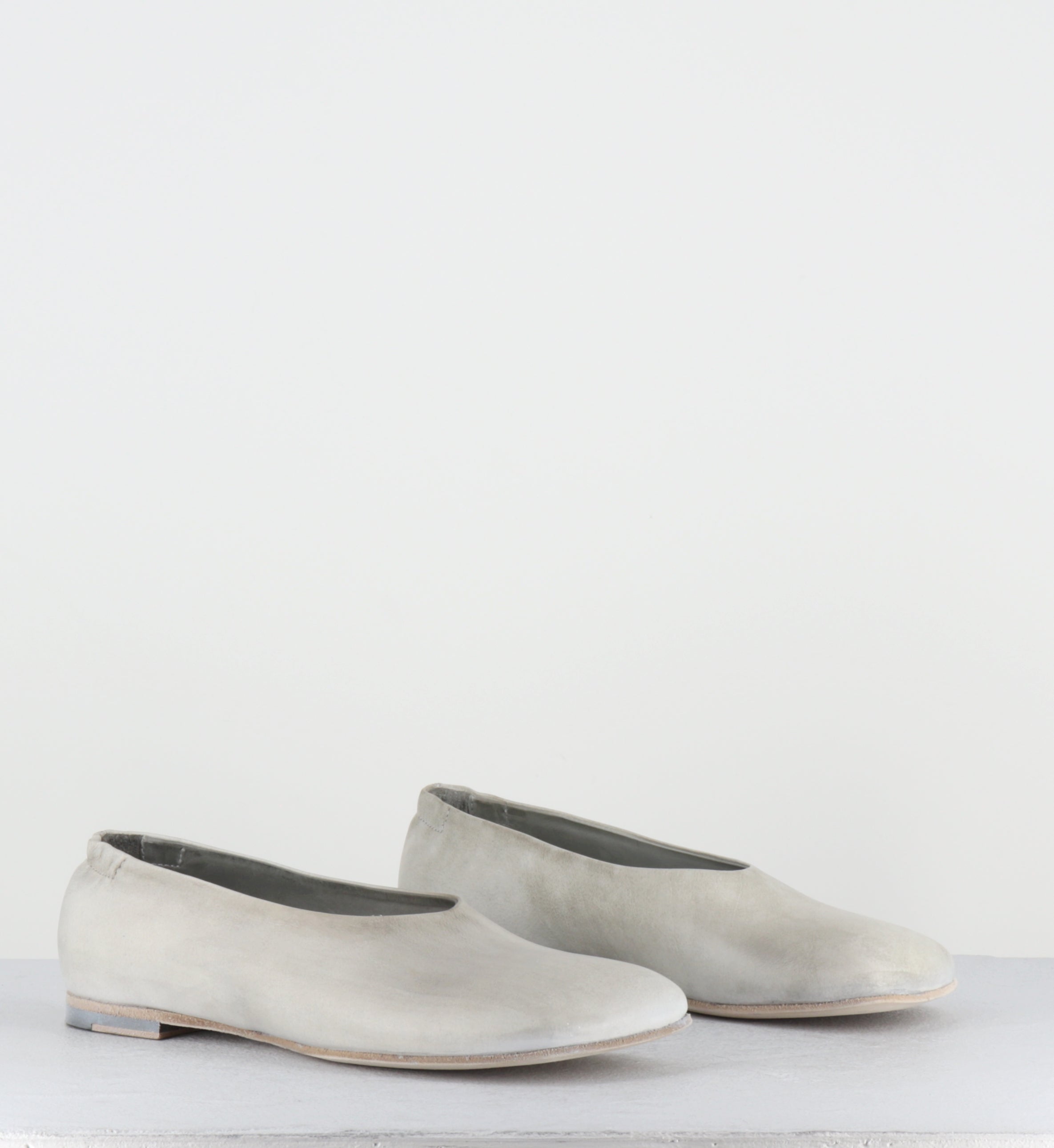 Ballerines minimalistes cuir blanc dip-dyed  - 9842 DIVE MARMITTA DIRTY WHITE