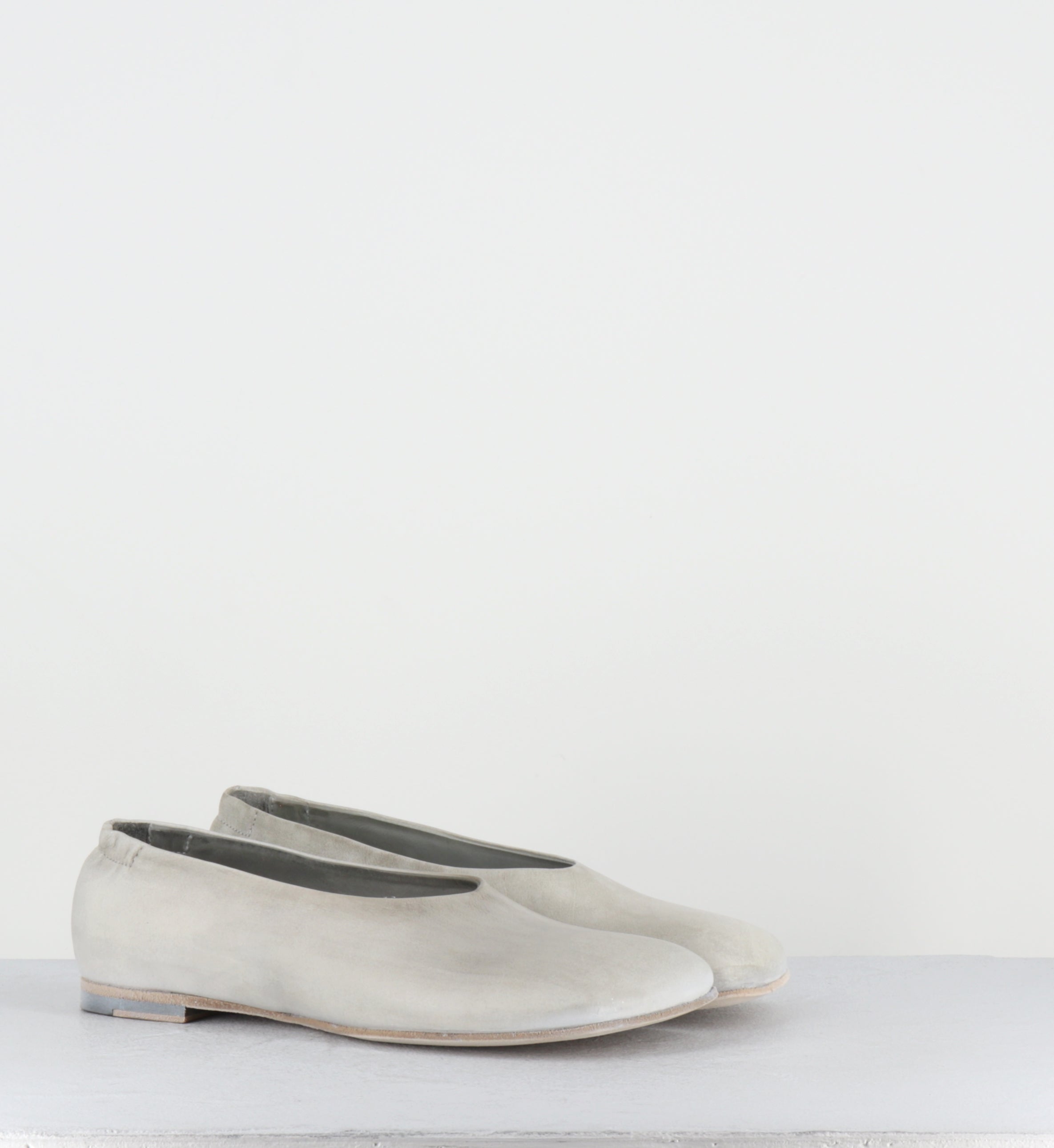 Ballerines minimalistes cuir blanc dip-dyed  - 9842 DIVE MARMITTA DIRTY WHITE