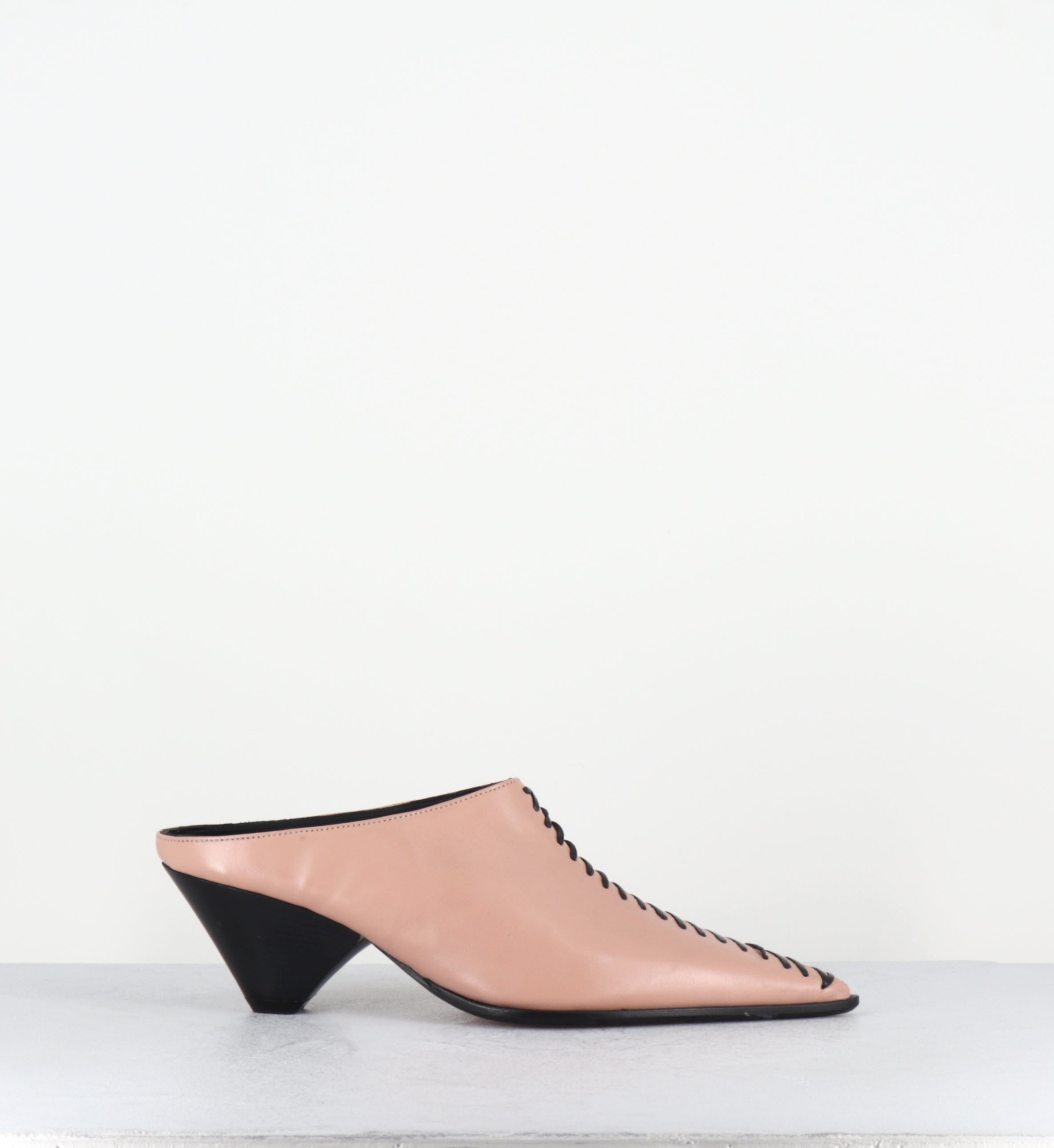 Mules pointues en cuir rose talon biseauté - VERNIAX BLUSH NERO