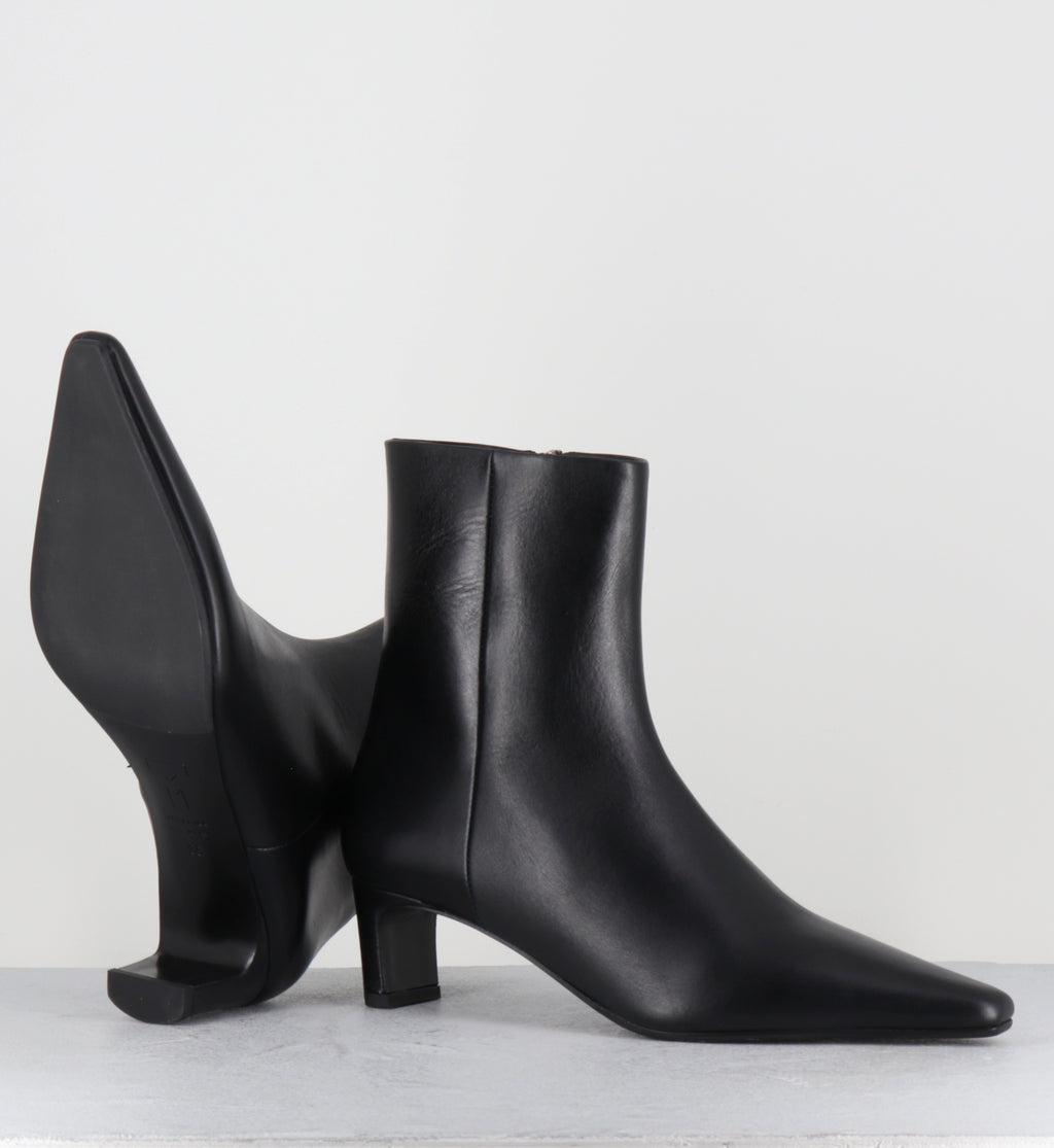 Bottines en cuir noir minimalistes - VESNAX NEBRASKA NERO