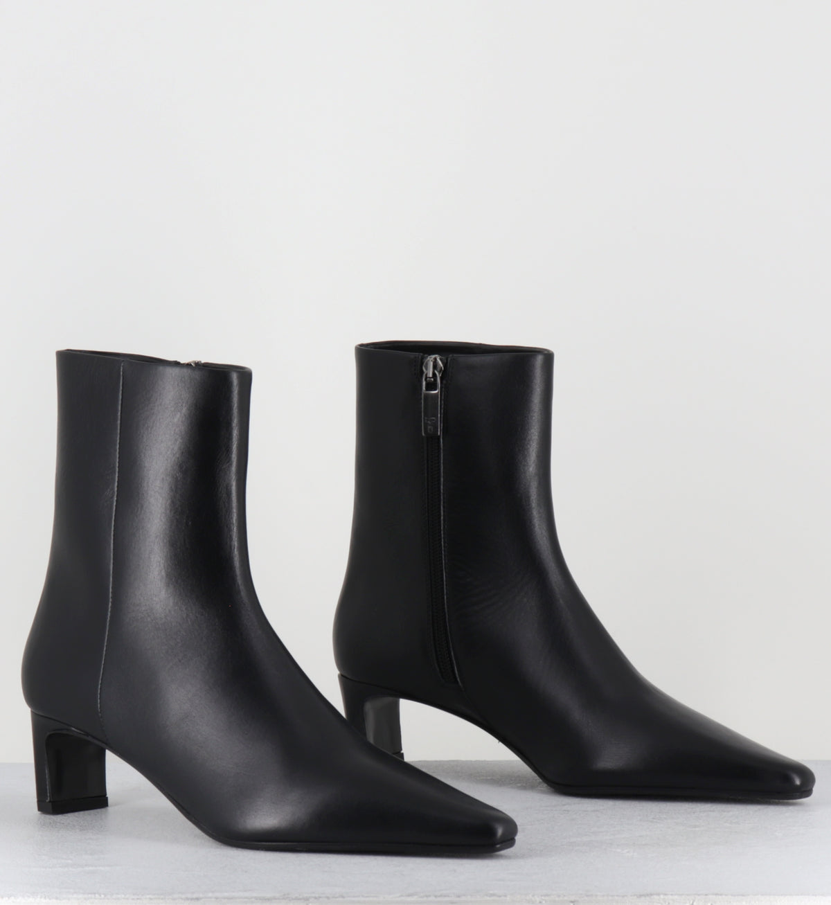 Bottines en cuir noir minimalistes - VESNAX NEBRASKA NERO