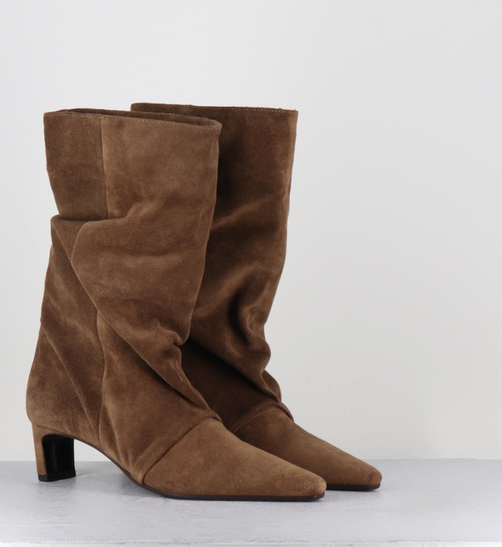 Bottines en daim camel - VILIA SILK CAMEL