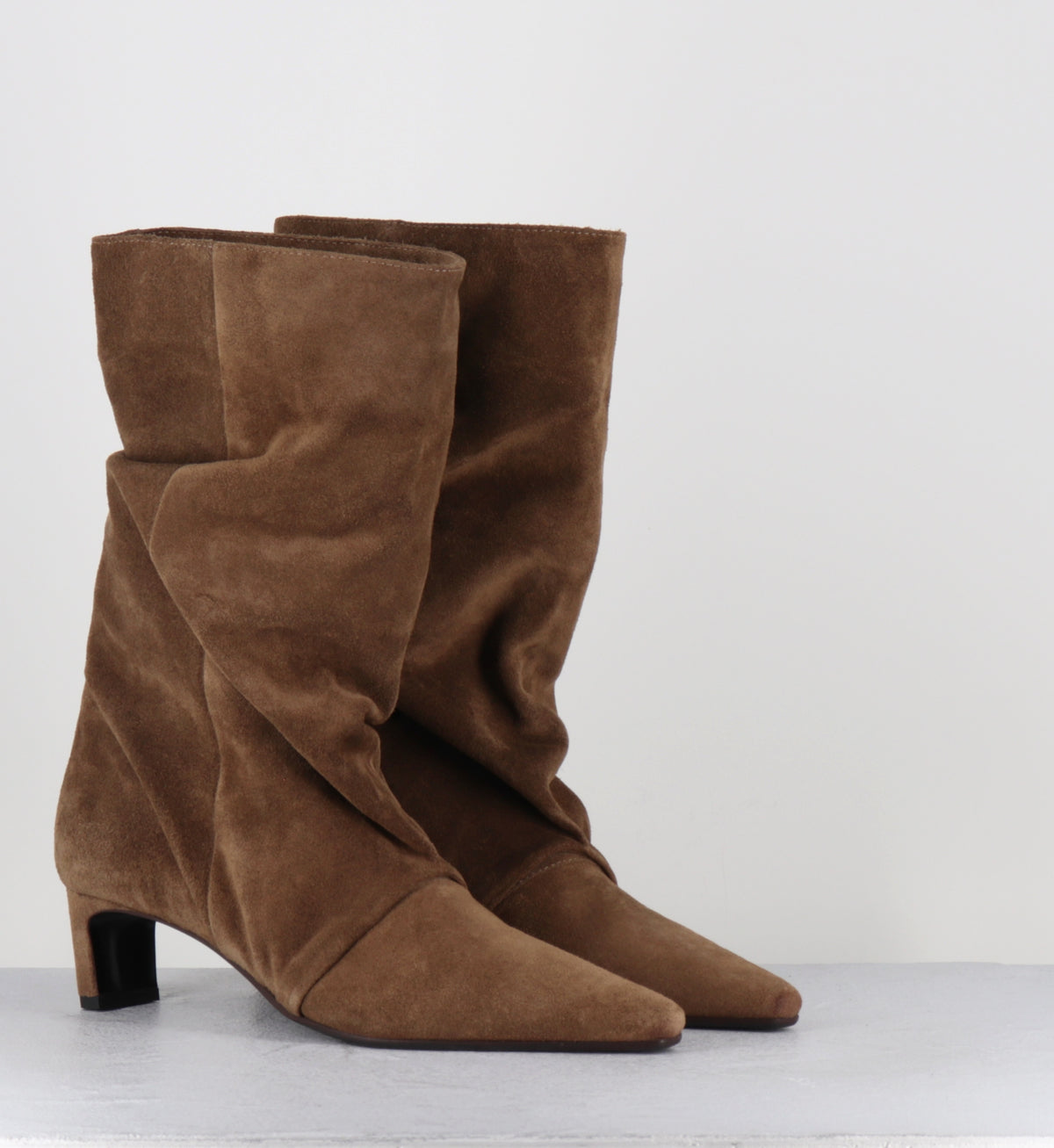 Bottines en daim camel - VILIA SILK CAMEL