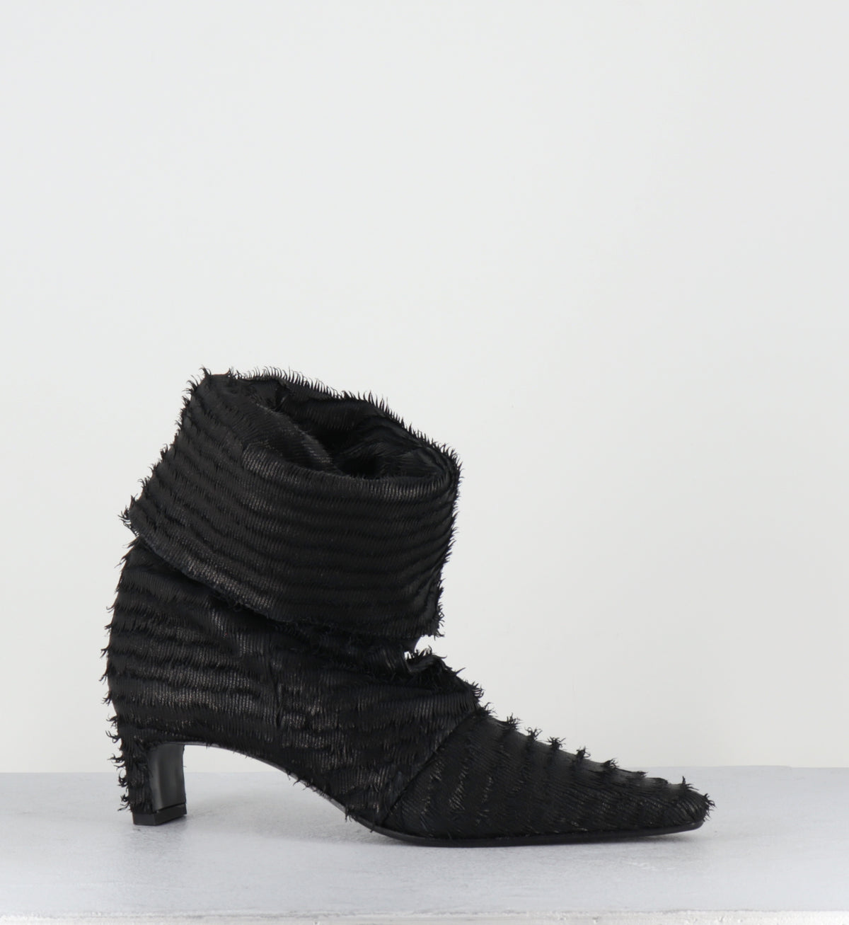Bottes en cuir noir mi-hautes - VILIA BAFFO BLACK