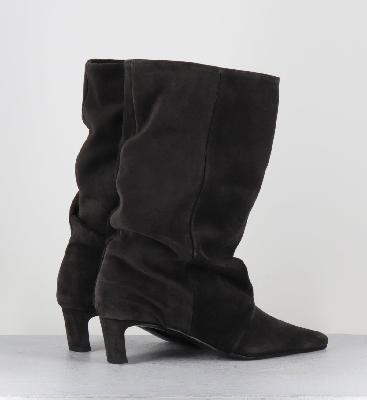 Bottes froissé en daim gris - VILIA SILK PEPE