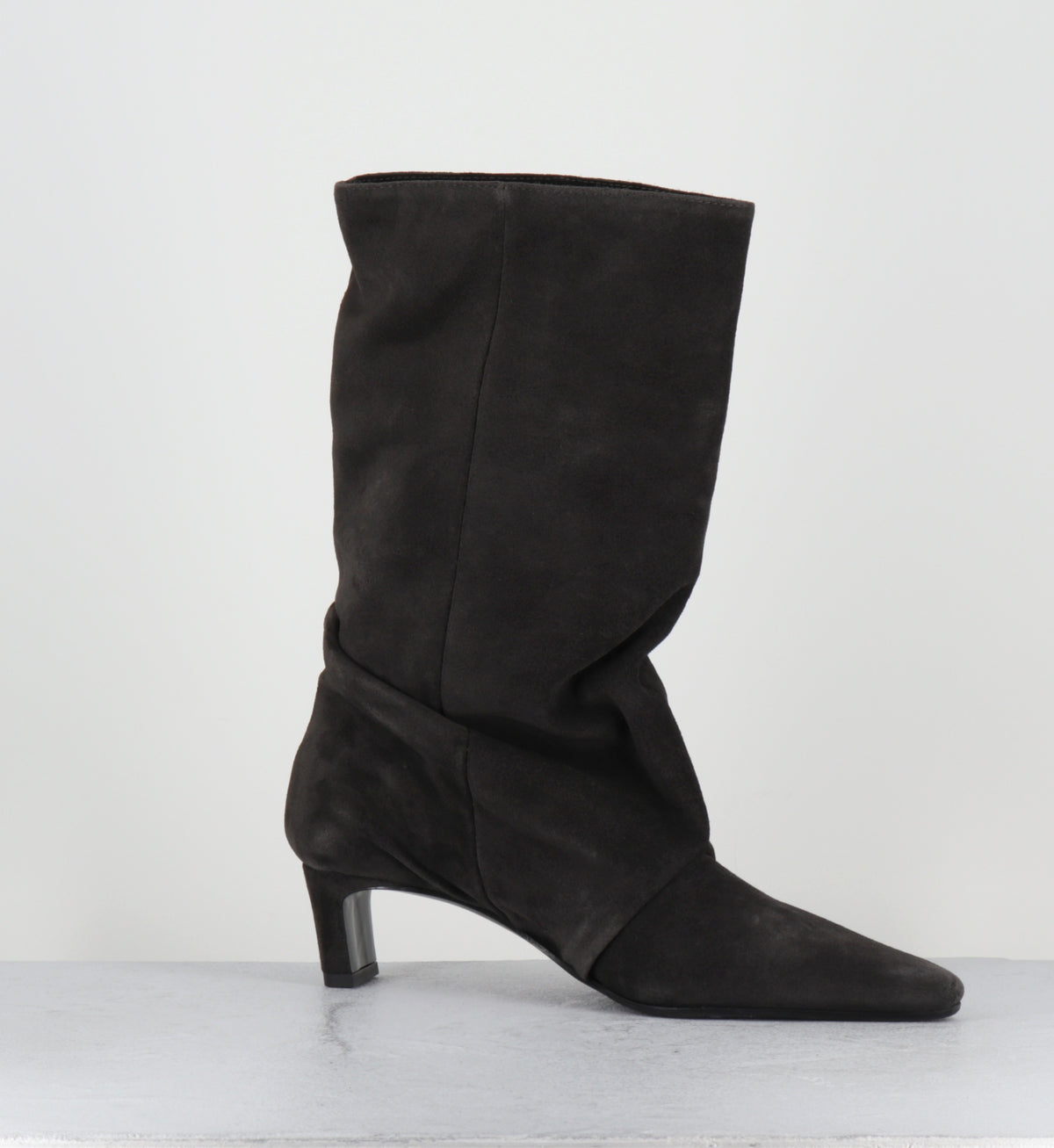 Bottes froissé en daim gris - VILIA SILK PEPE