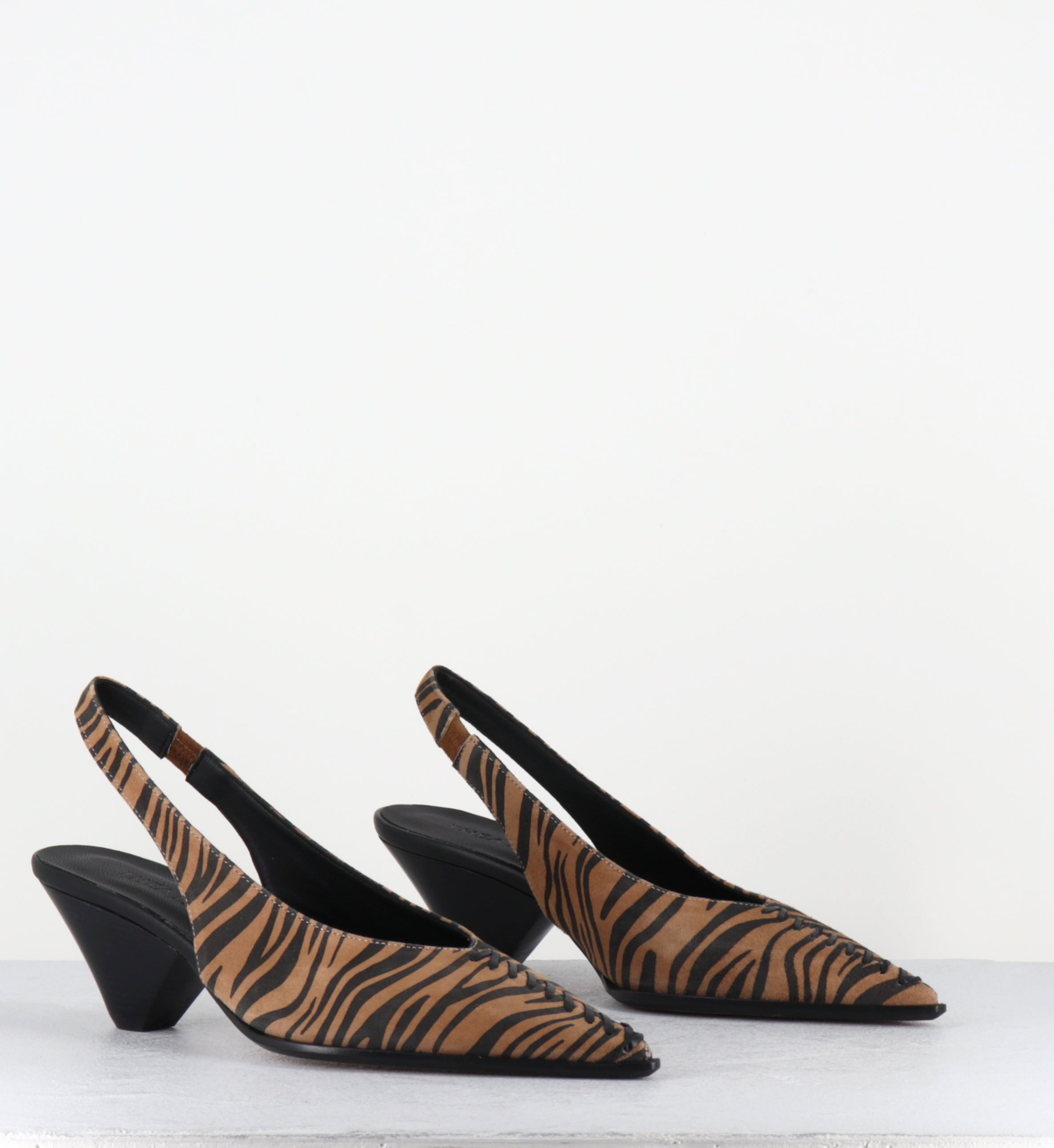 Slingback botu pointu imprimé zèbre talon biseauté - VIRINAX ZEBRA NERO