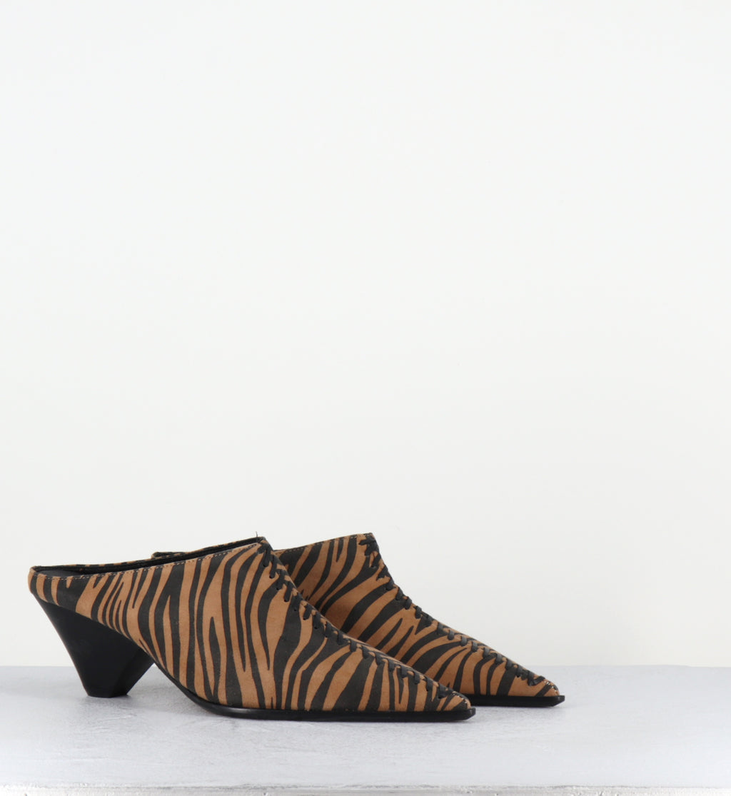 Mules pointues daim imprimé zèbre talon biseauté - VERNIAX ZEBRA NERO