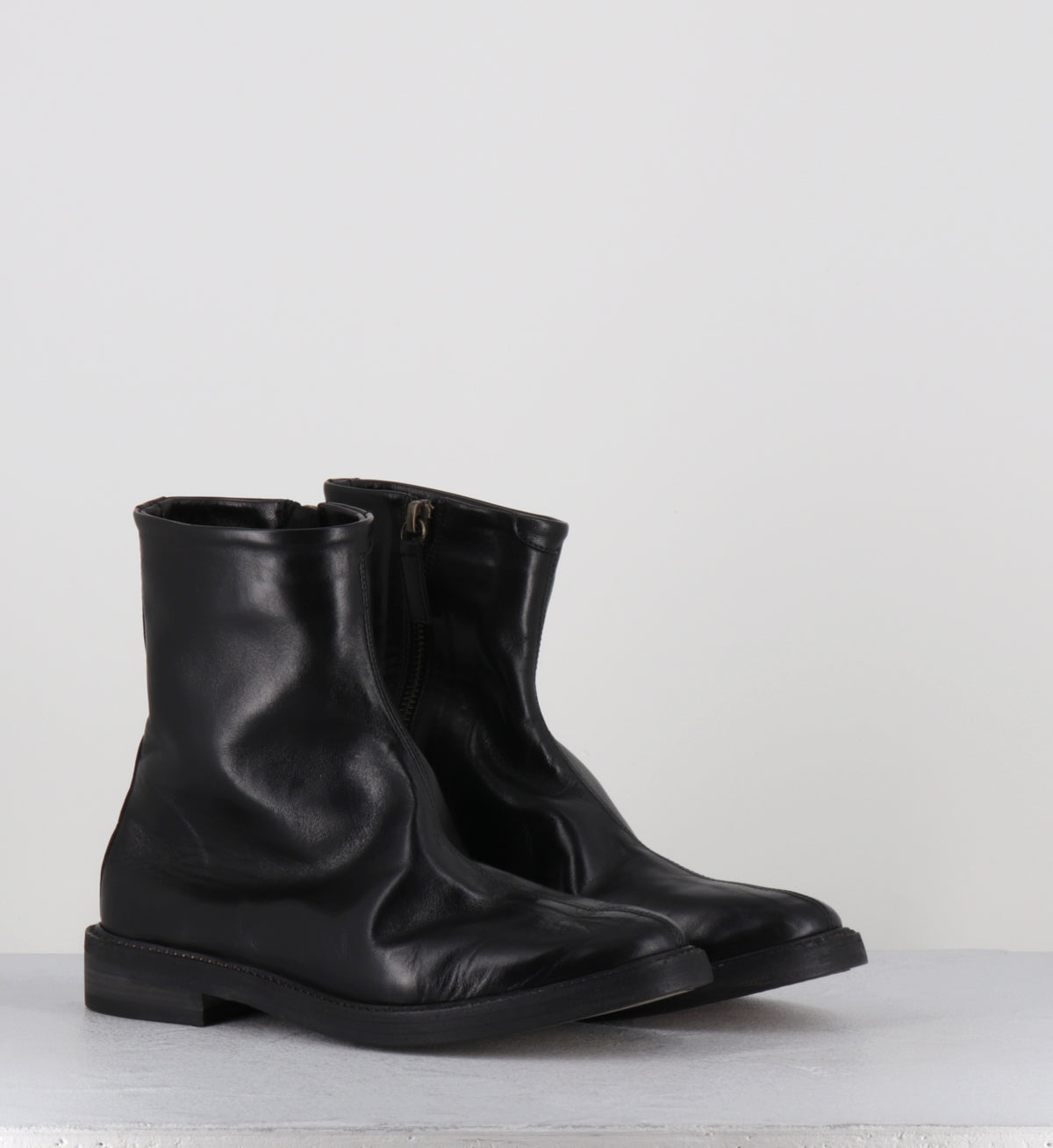 Bottines japosaises en cuir noir souple - BELEGIO BLACK SHEEP