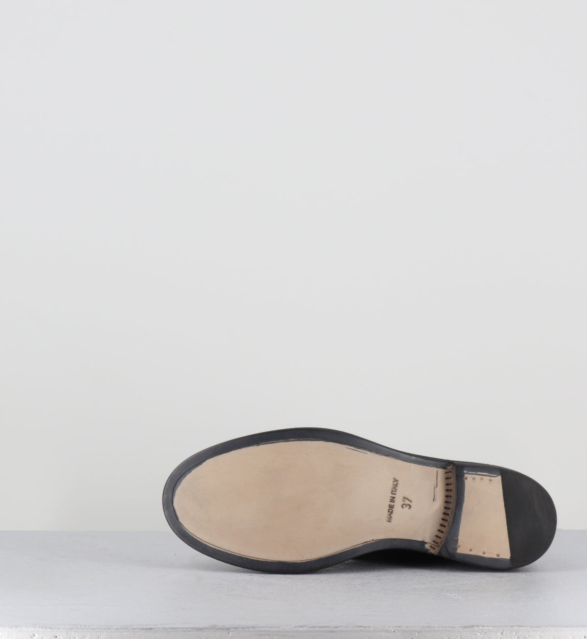 Bottines japosaises en cuir noir souple - BELEGIO BLACK SHEEP