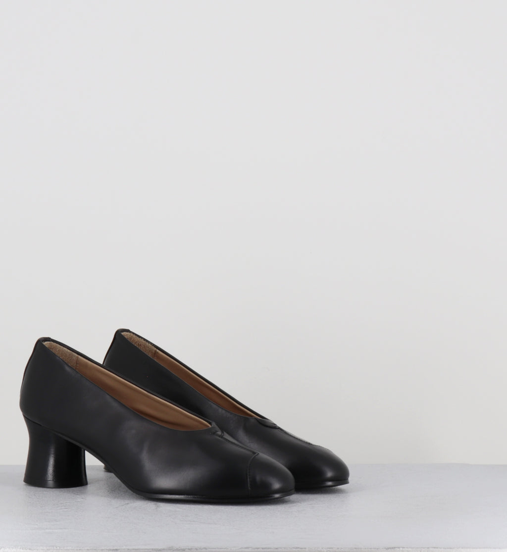 Escarpins en cuir noir - CODA BLACK COWHIDE
