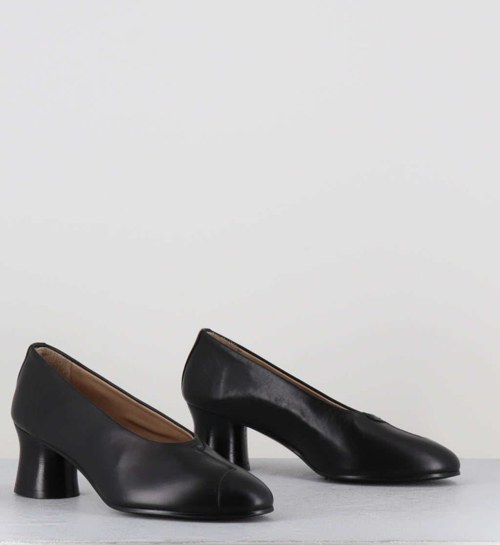 Escarpins en cuir noir - CODA BLACK COWHIDE