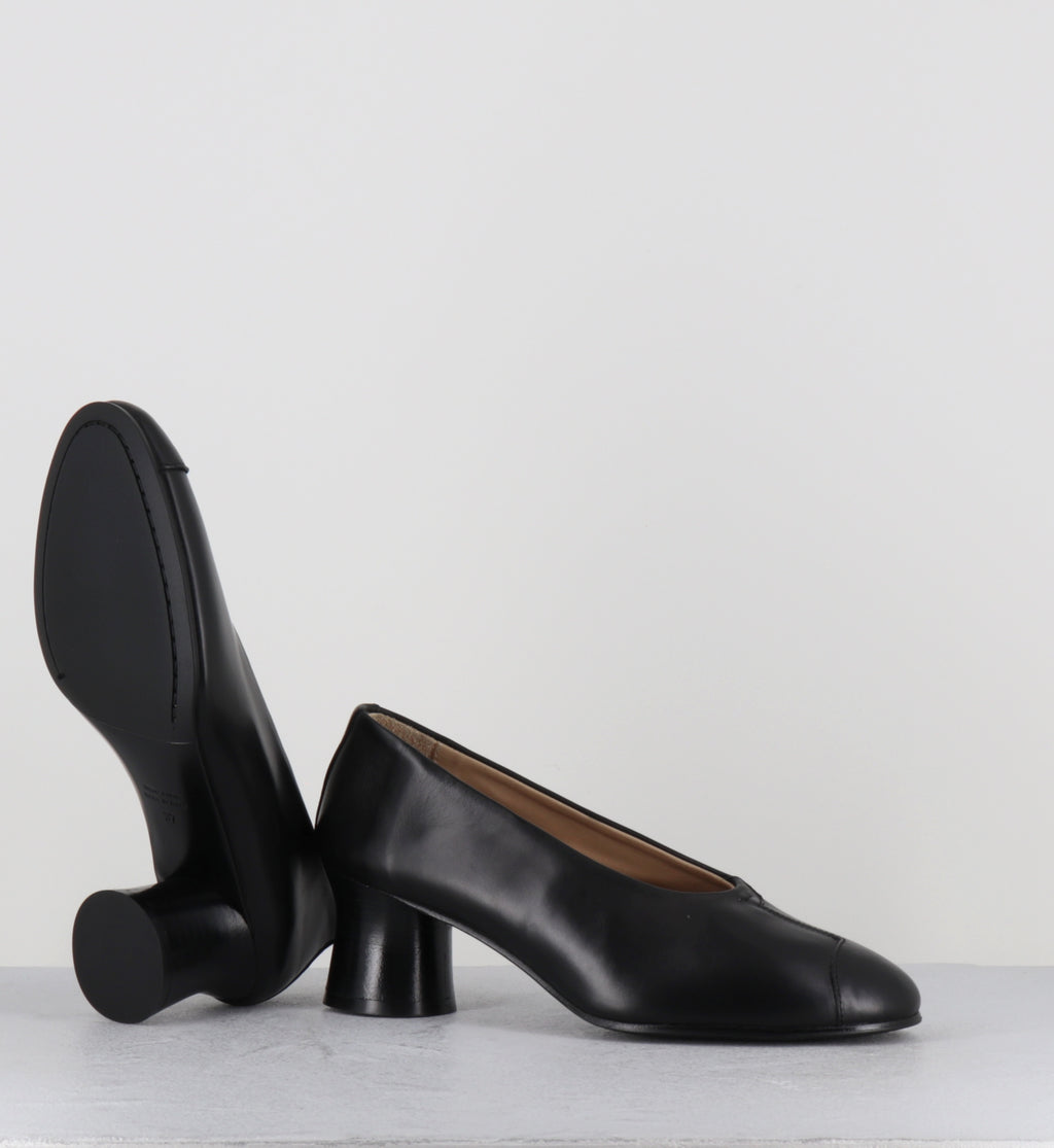 Escarpins en cuir noir - CODA BLACK COWHIDE