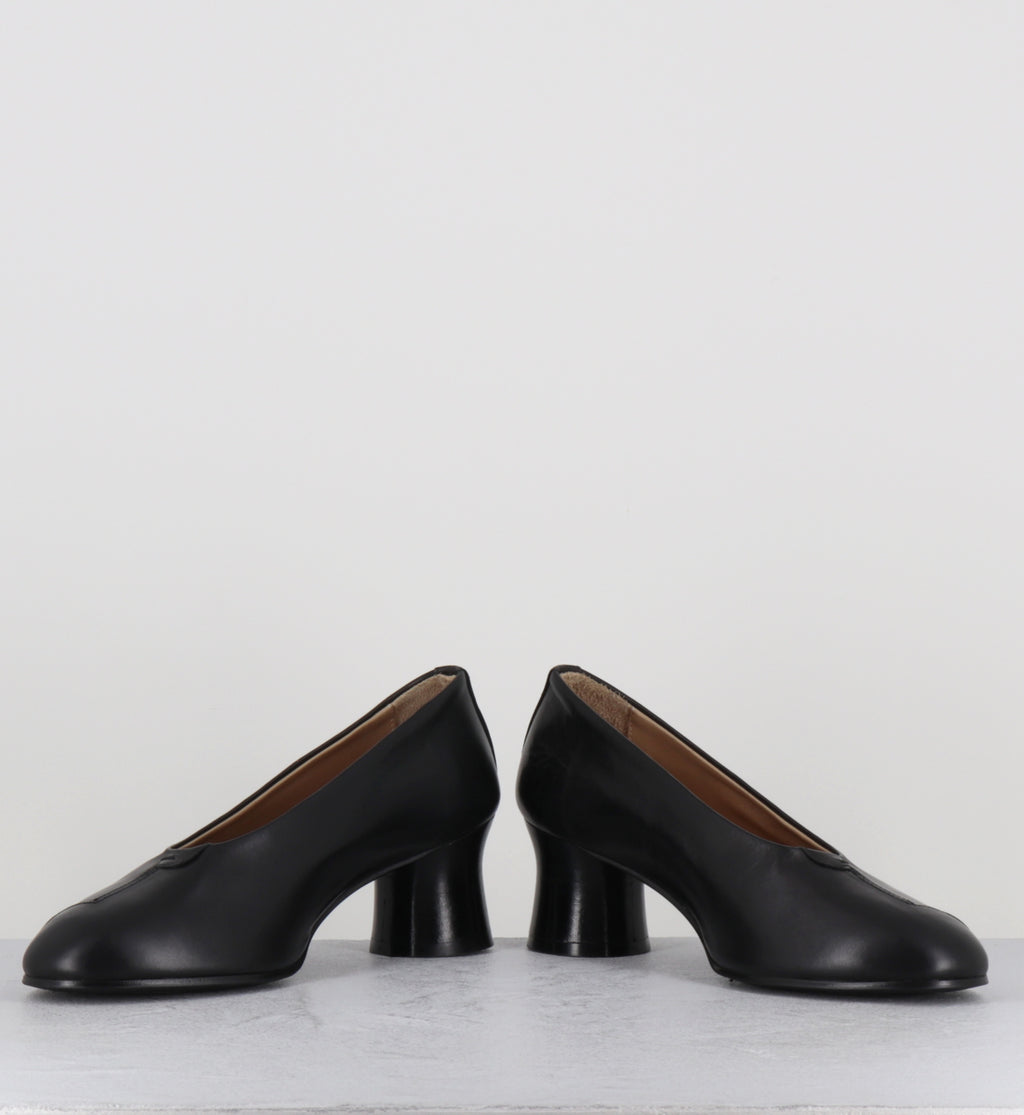 Escarpins en cuir noir - CODA BLACK COWHIDE