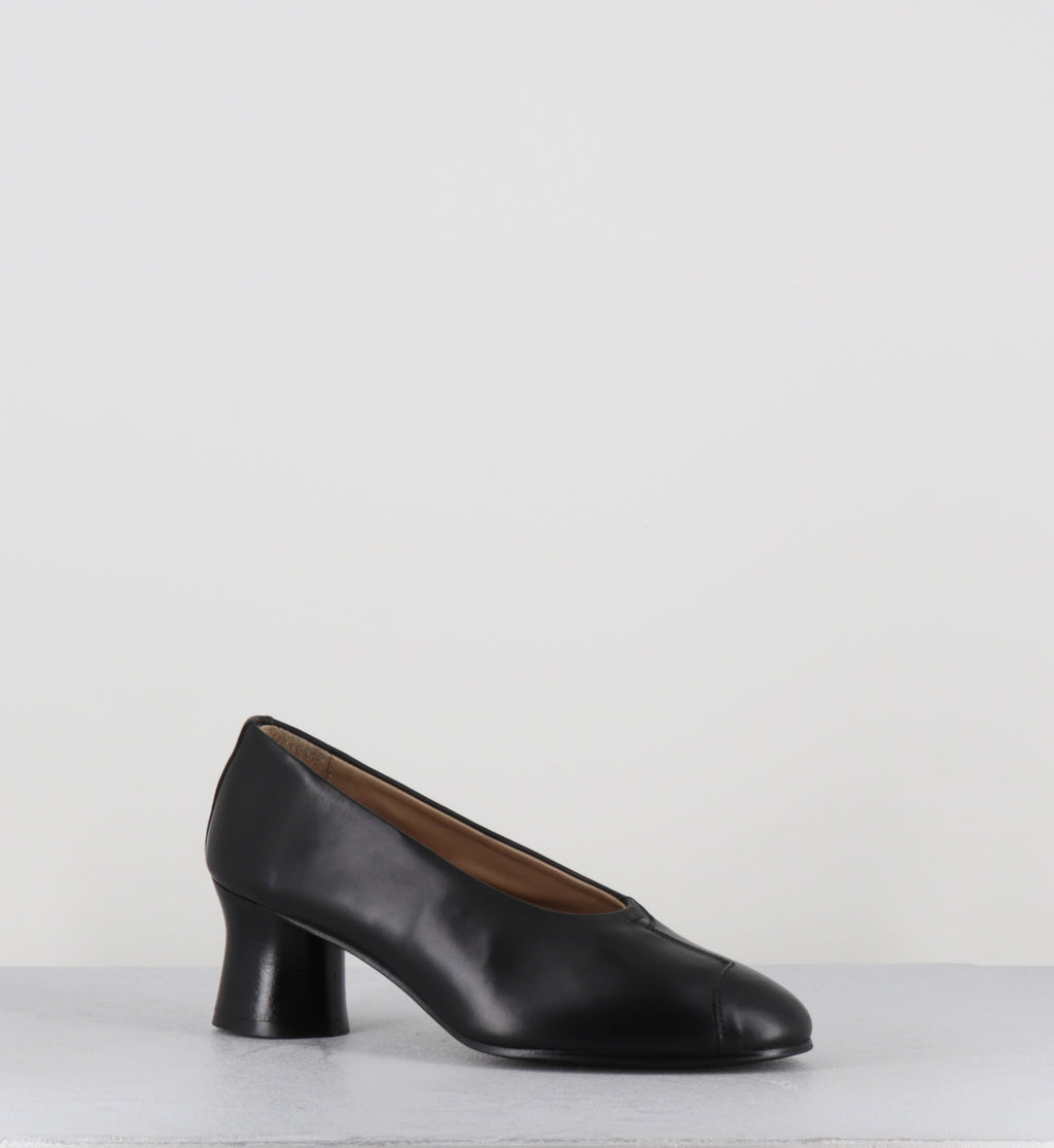 Escarpins en cuir noir - CODA BLACK COWHIDE