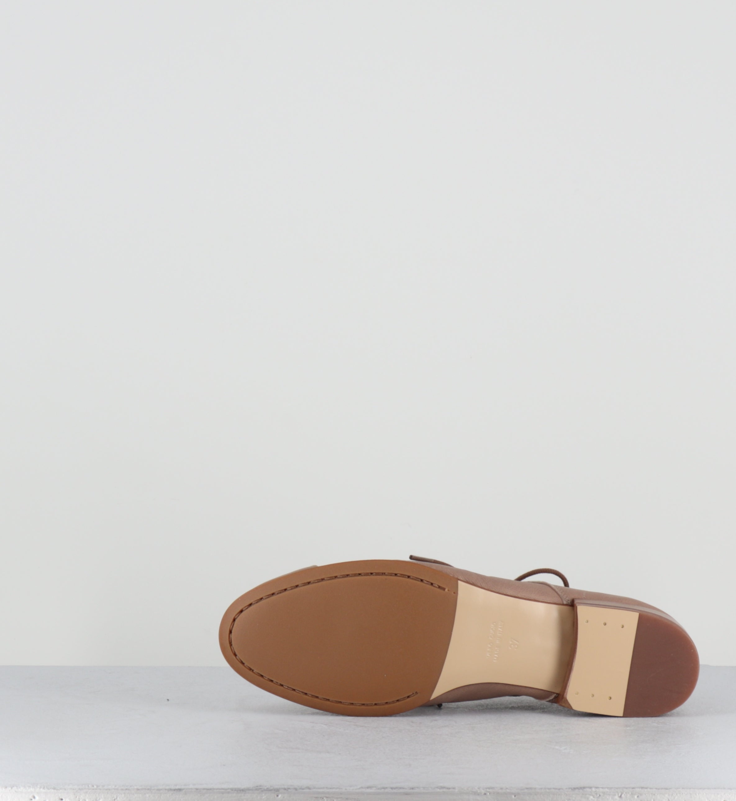 Ballerines à lacets en cuir vieux rose - GHILLE BEIGE SKIN