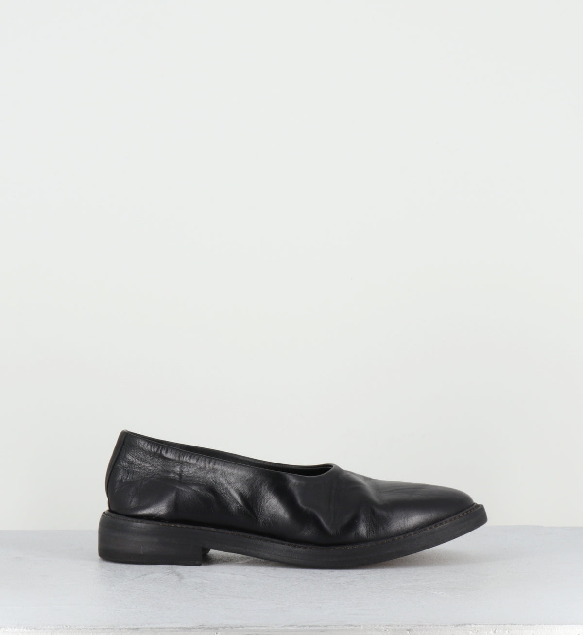 Ballerines japonaises en cuir noir - MORPUMP BLACK SHEEP