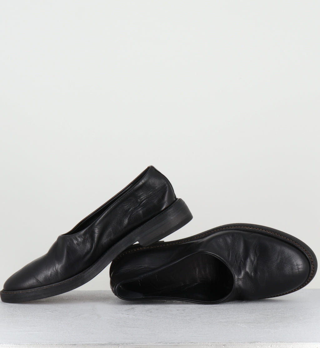 Ballerines japonaises en cuir noir - MORPUMP BLACK SHEEP