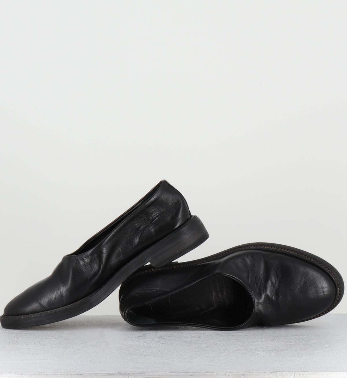 Ballerines japonaises en cuir noir - MORPUMP BLACK SHEEP
