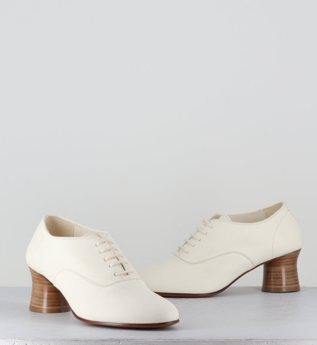 Chaussures à lacets à talon en cuir blanc - STJA 50 WHITE