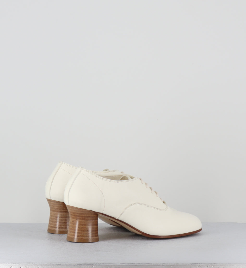 Chaussures à lacets à talon en cuir blanc - STJA 50 WHITE