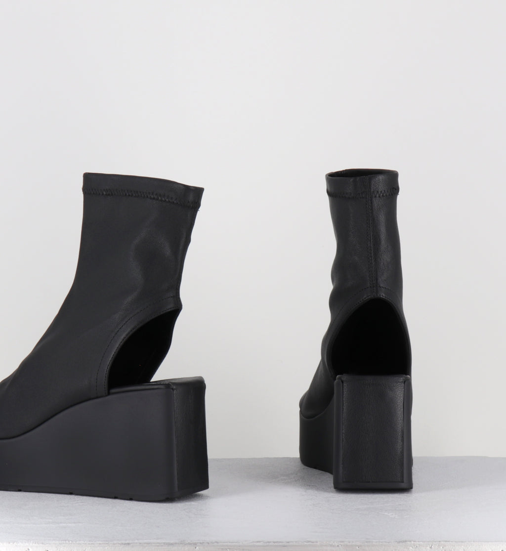 Sandales compensées en cuir noir - 1K5452D FICTION BLACK